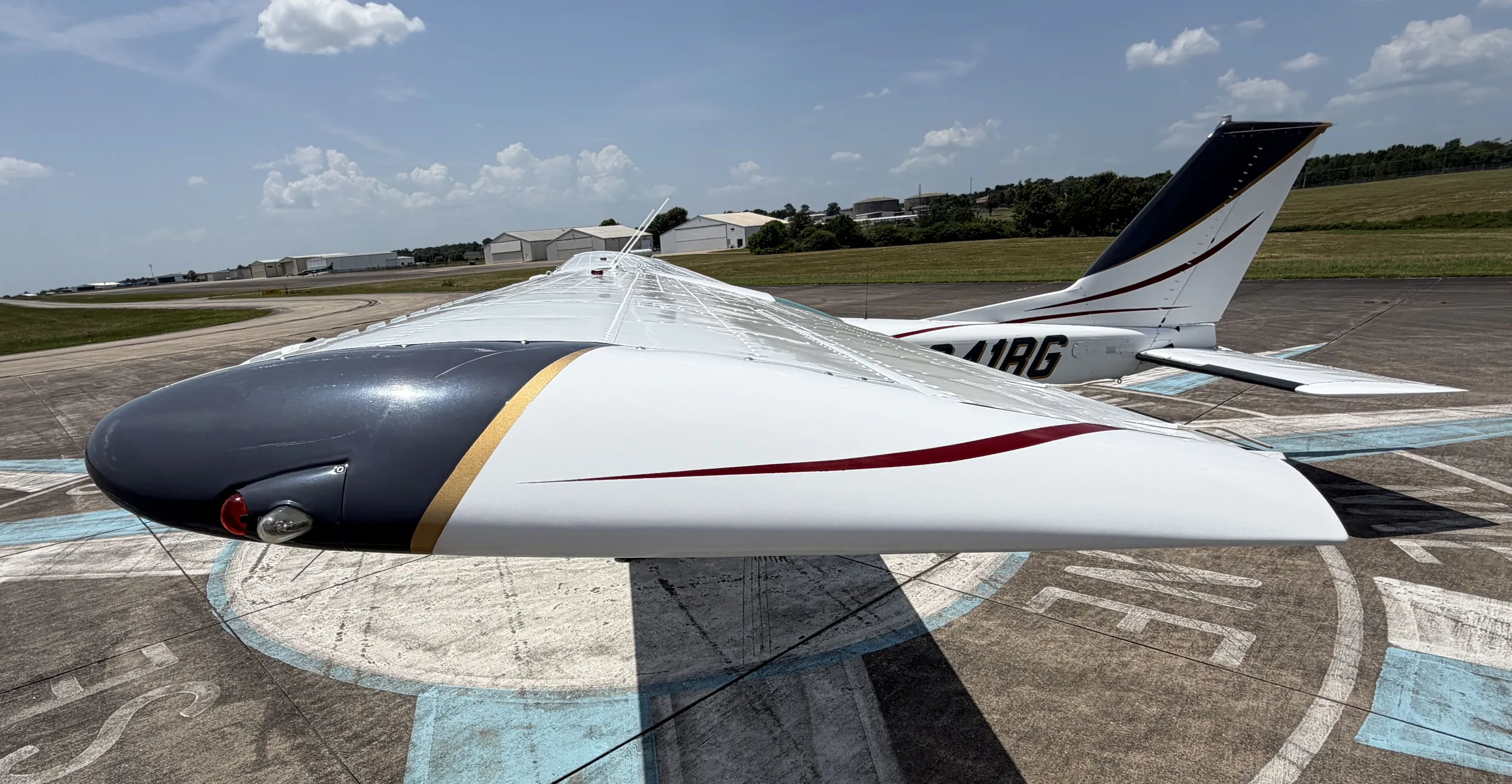 Exterior view of a 1977, N341RG.