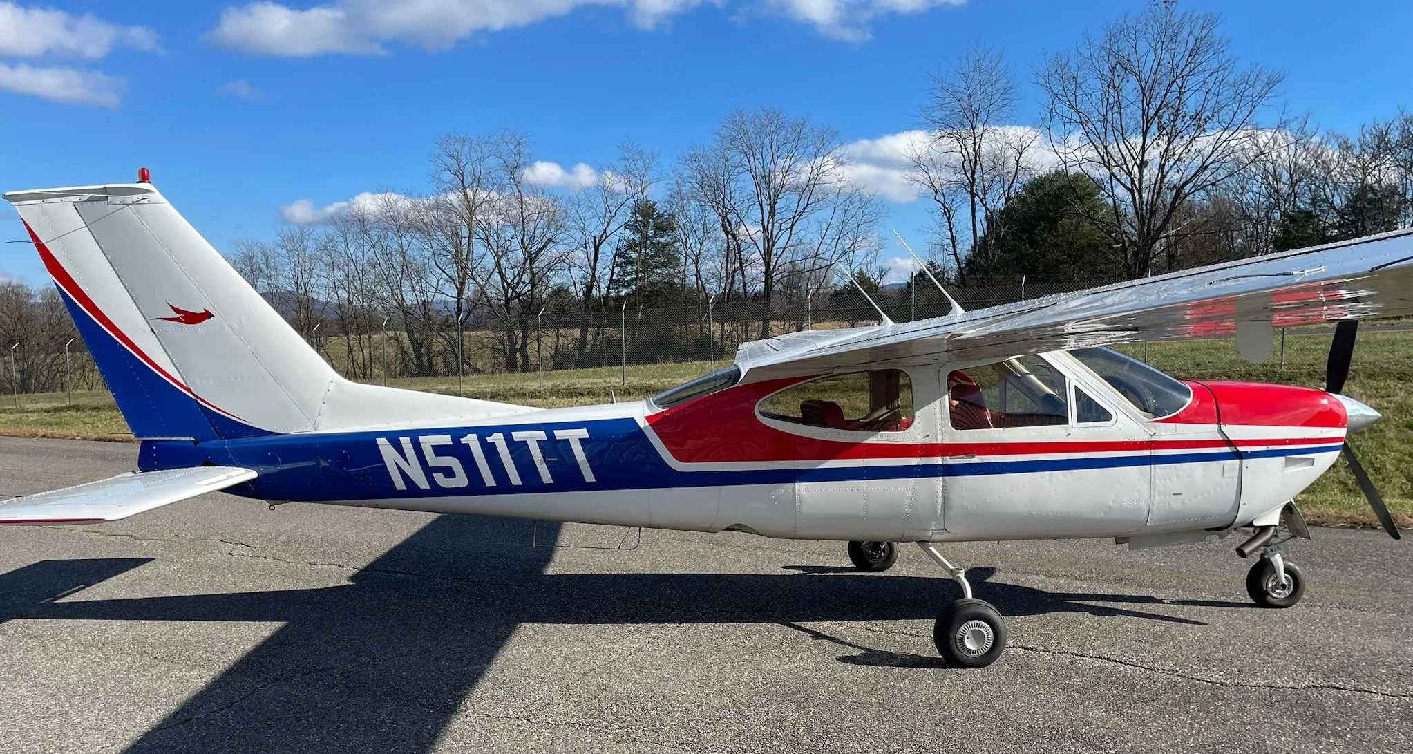 Exterior view of a 1977, N511TT.