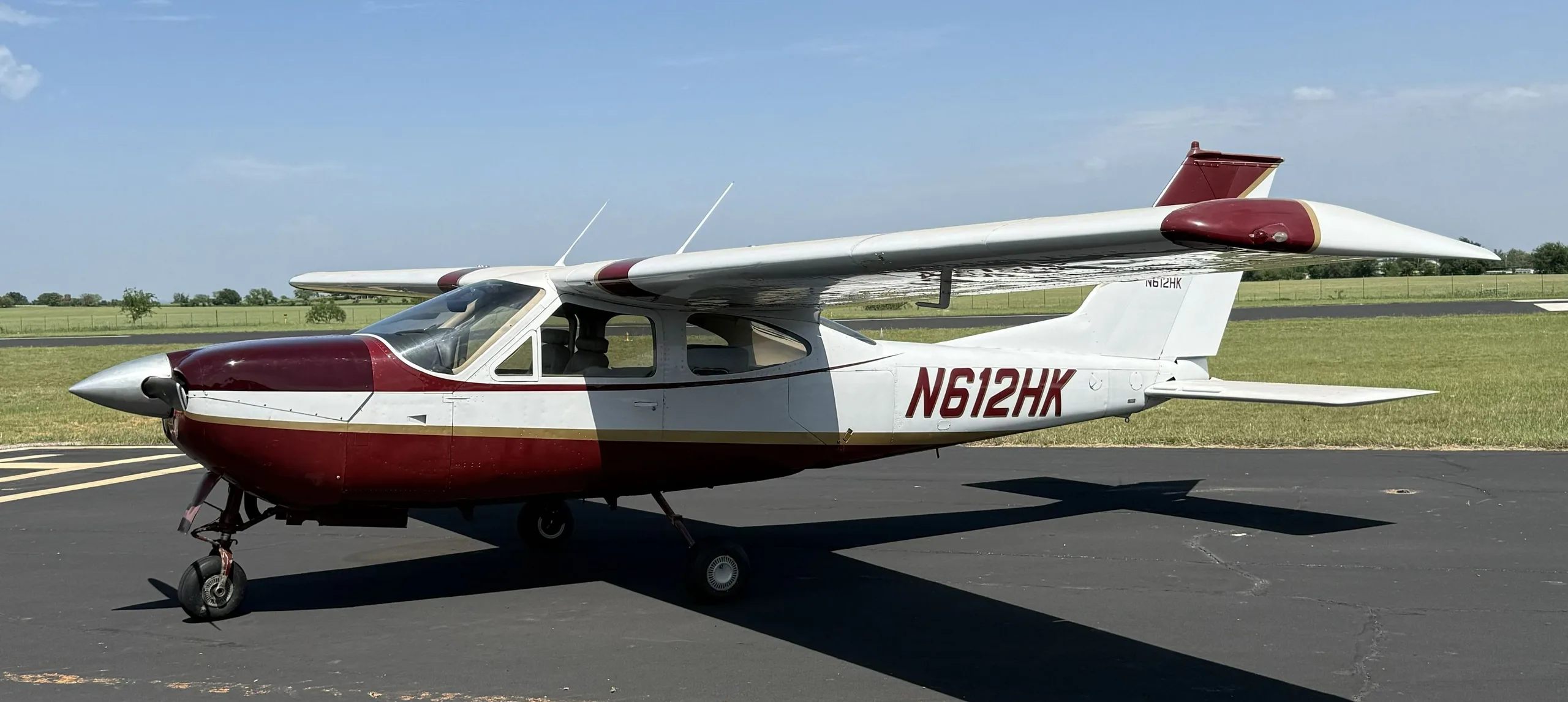 Exterior view of a 1978, N612HK.
