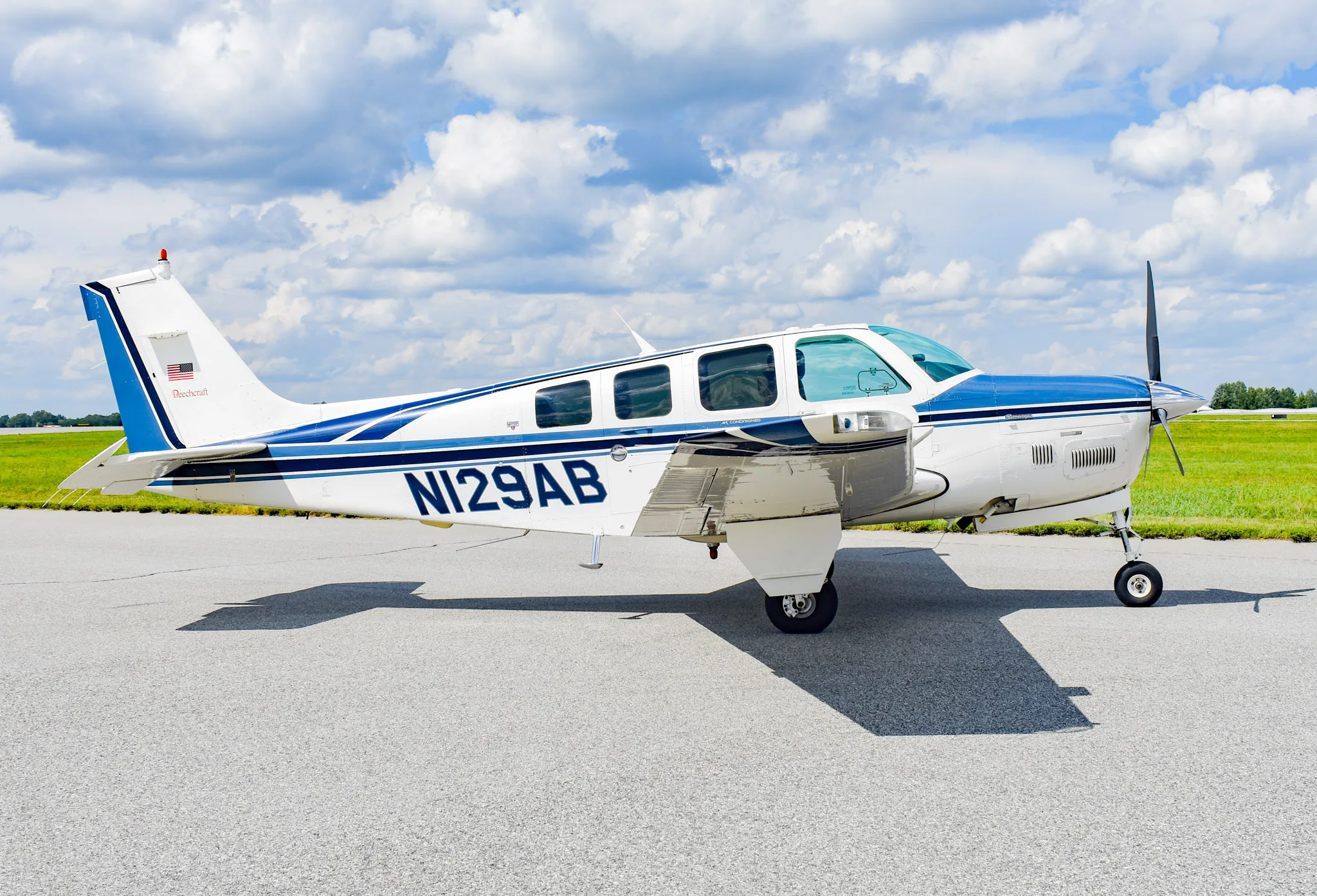 N2137L 1976 F33A Bonanza