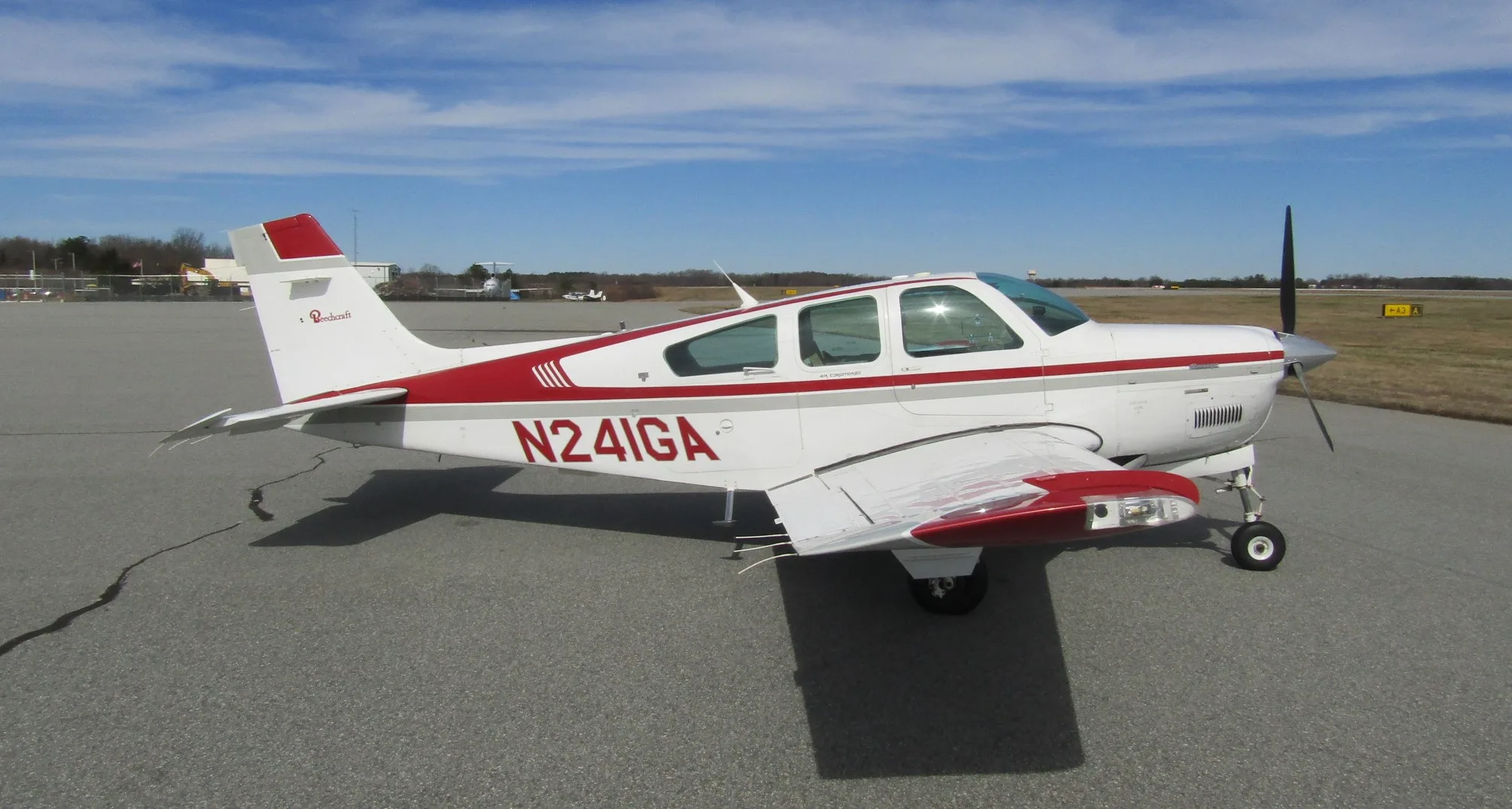 N241GA 1990 Bonanza F33A