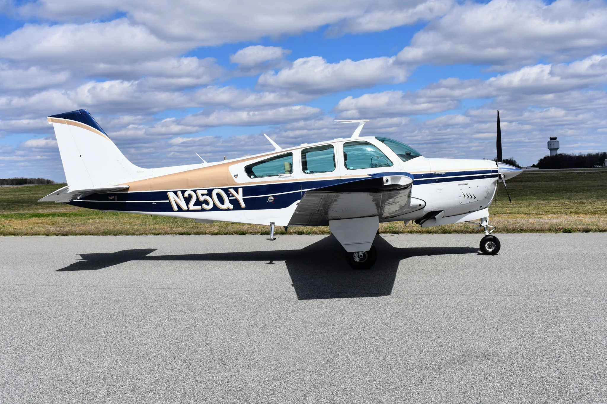 Exterior view of a 1976 Beechcraft N25QY 1976 F33A Bonanza.