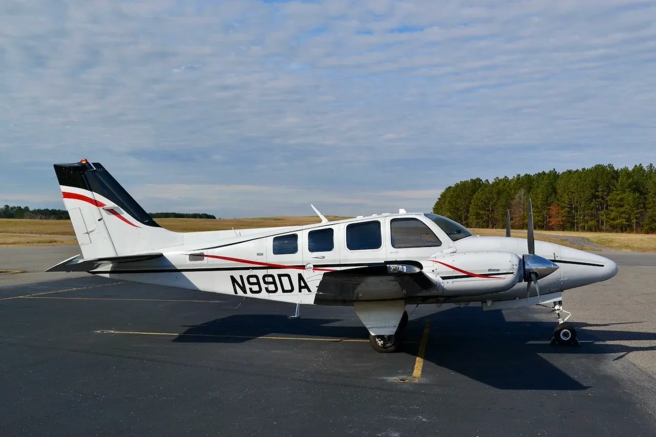 1975 Beechcraft 58 Baron — Carolina Jet