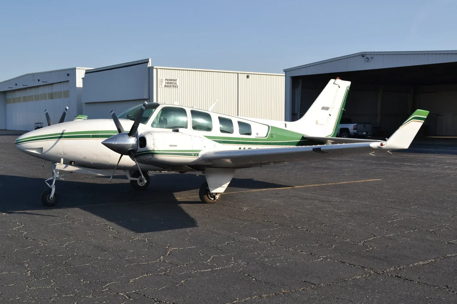 Exterior view of a 1978 Beechcraft 58 Baron — Carolina Jet.