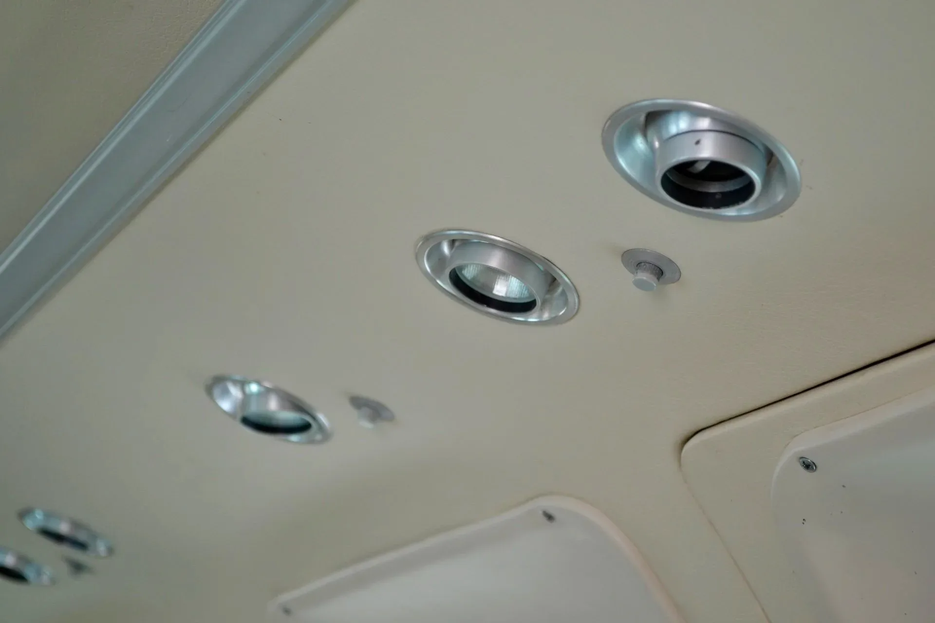 Cabin interior of a 1978 Beechcraft KING AIR C90 — Carolina Jet.