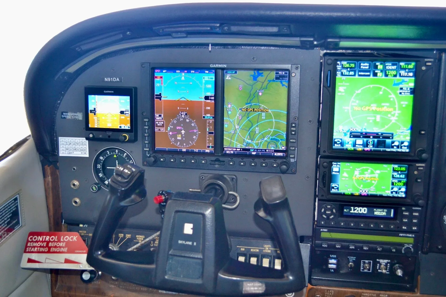 1979 Cessna 182Q Skylane — Carolina Jet