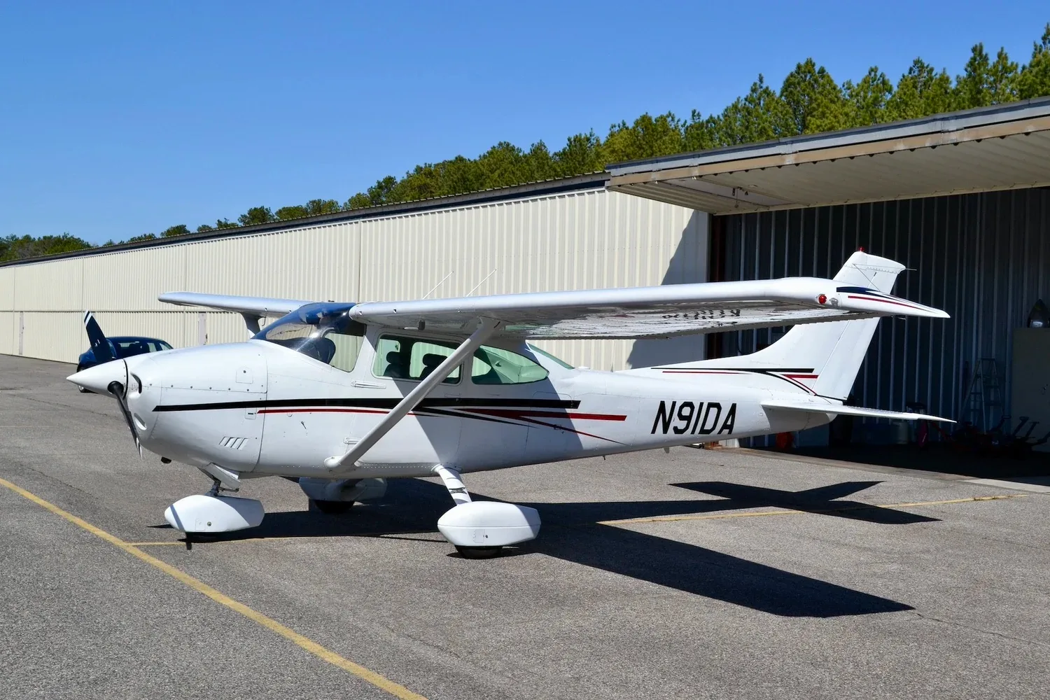 1979 Cessna 182Q Skylane — Carolina Jet