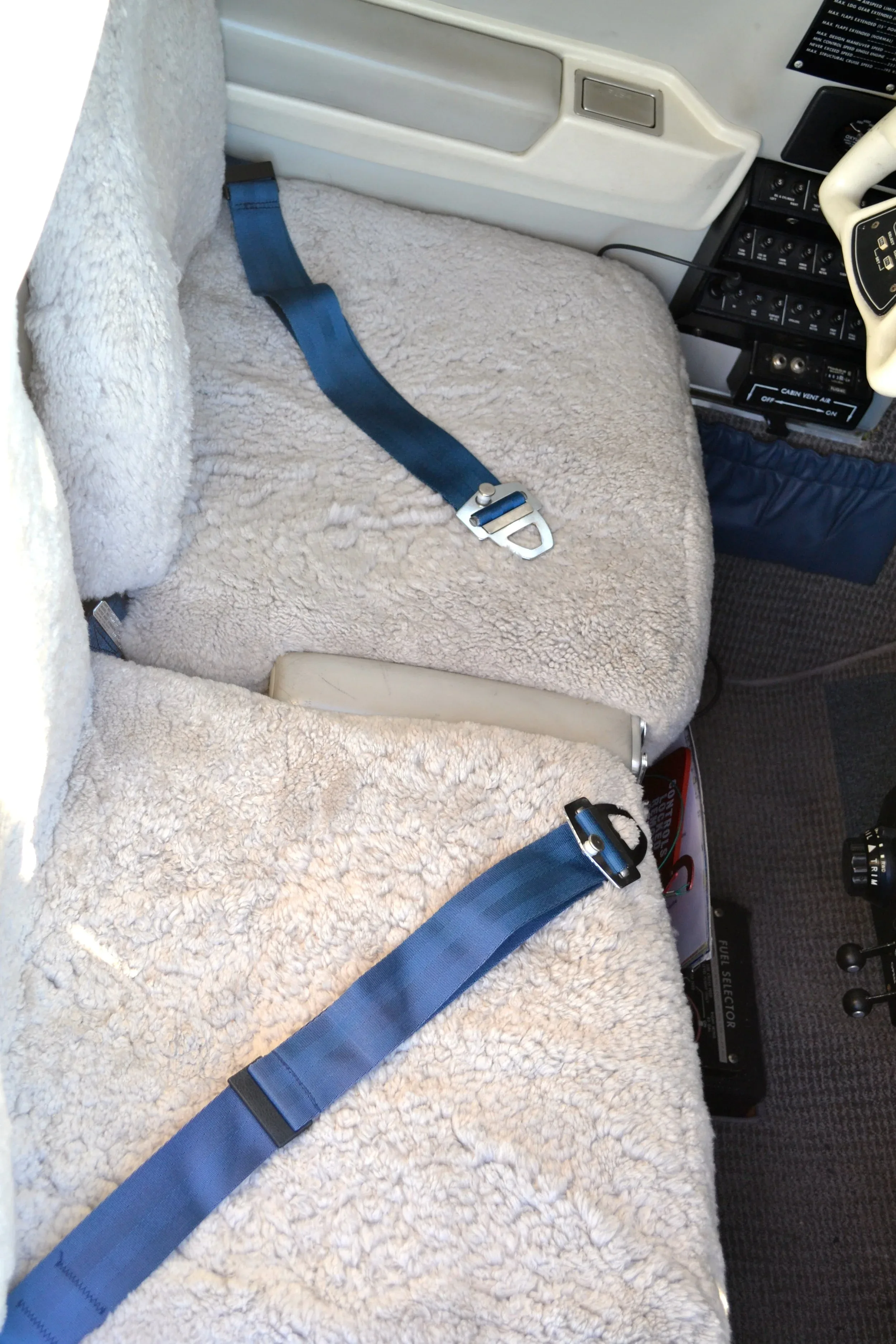Cabin interior of a 1998 Beechcraft 58 Baron — Carolina Jet.