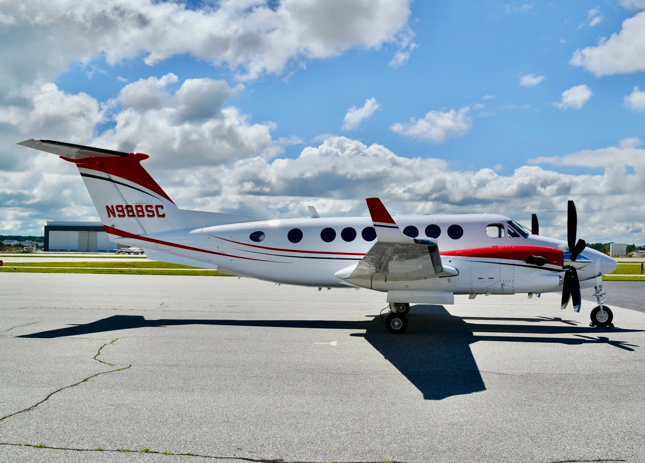 1999 BEECHCRAFT KING AIR 350 — Carolina Jet