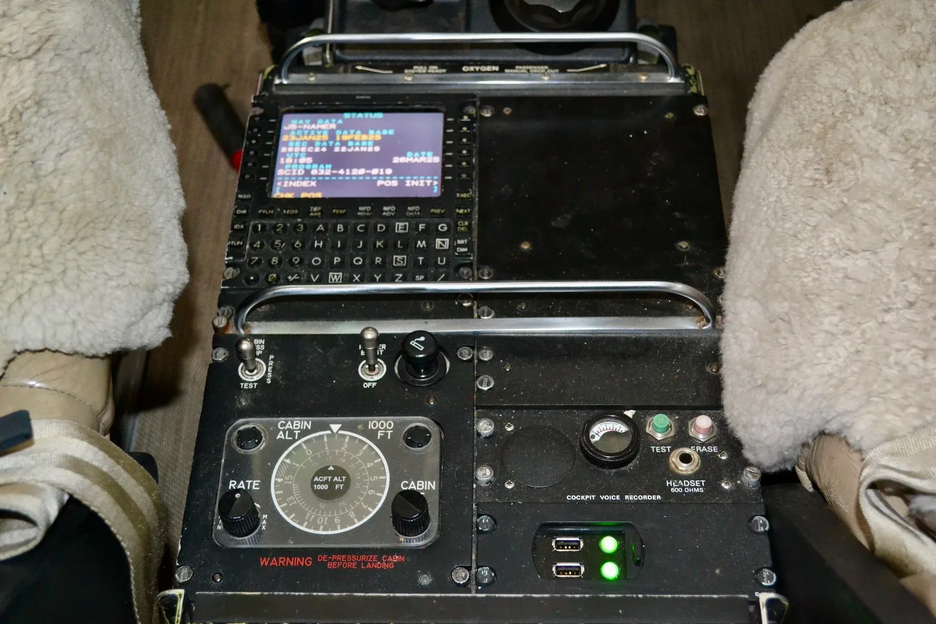 Avionics suite of a 2004 Beechcraft KING AIR 350 — Carolina Jet.