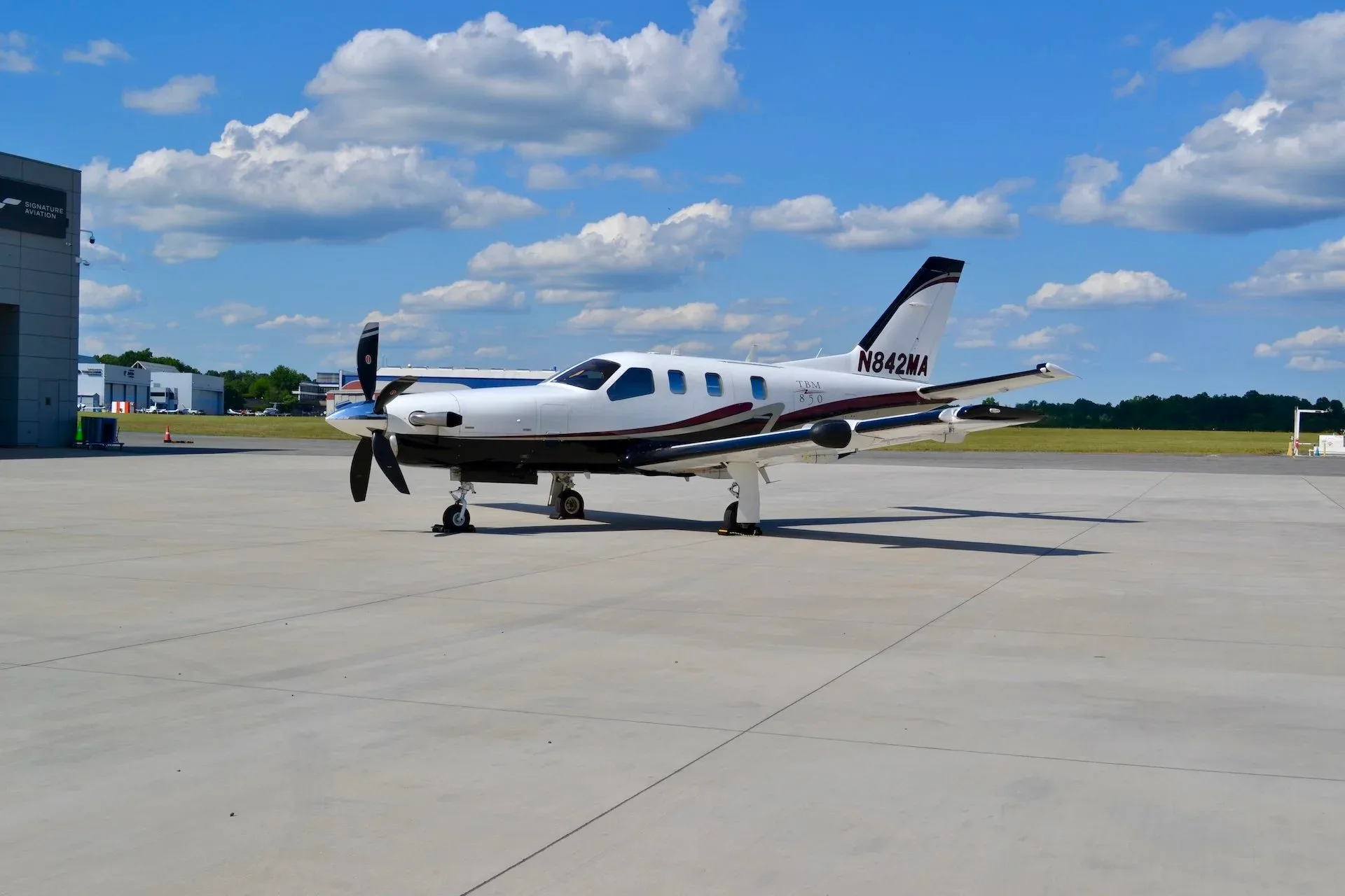 Exterior view of a 2007 Socata TBM 850 — Carolina Jet.