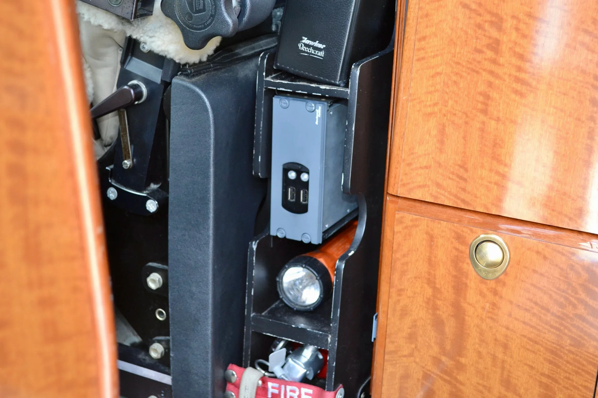 Cockpit and instrument panel of a 2009 Beechcraft Premier IA — Carolina Jet.