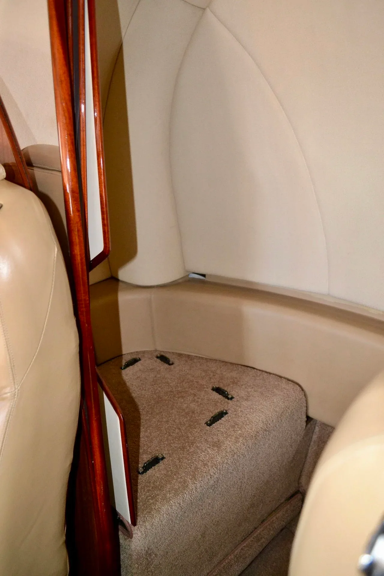 Cabin interior of a 2010 Beechcraft Premier IA — Carolina Jet.