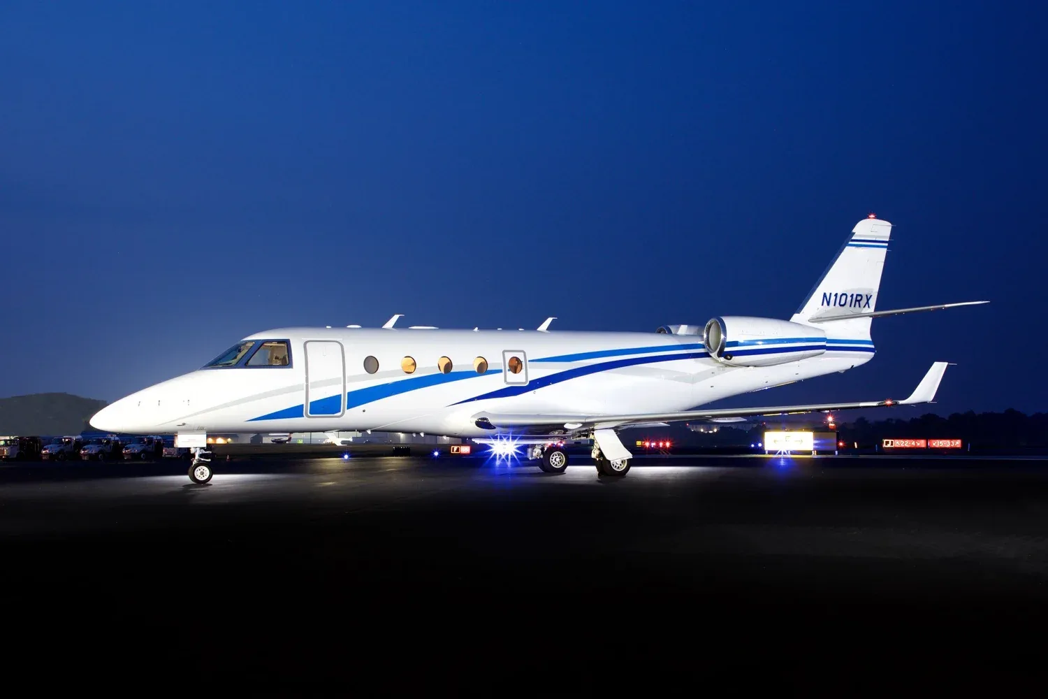 Exterior view of a 2008 Gulfstream G150 — Carolina Jet.