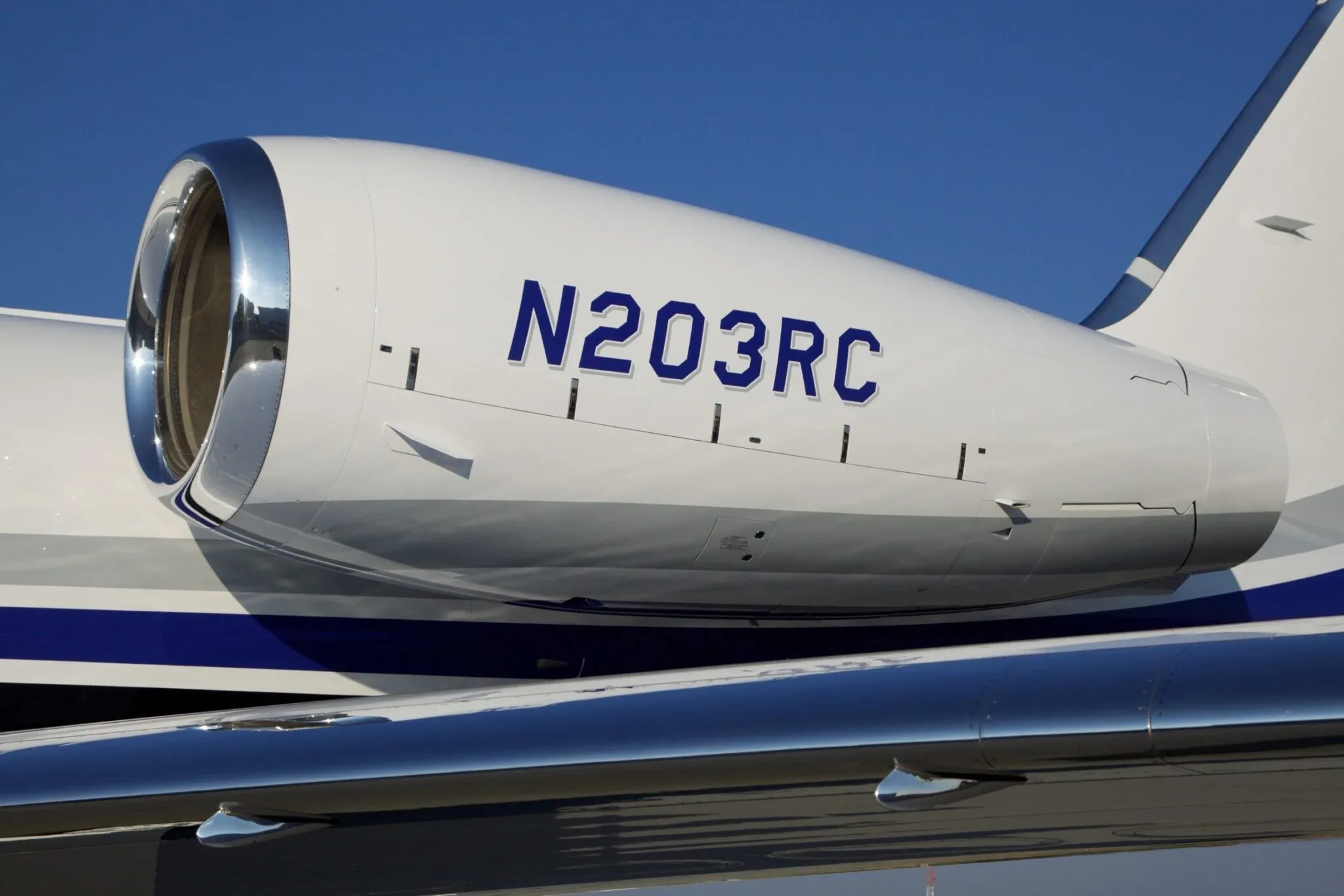 Marketing image of a 2011 Gulfstream G450 — Carolina Jet.