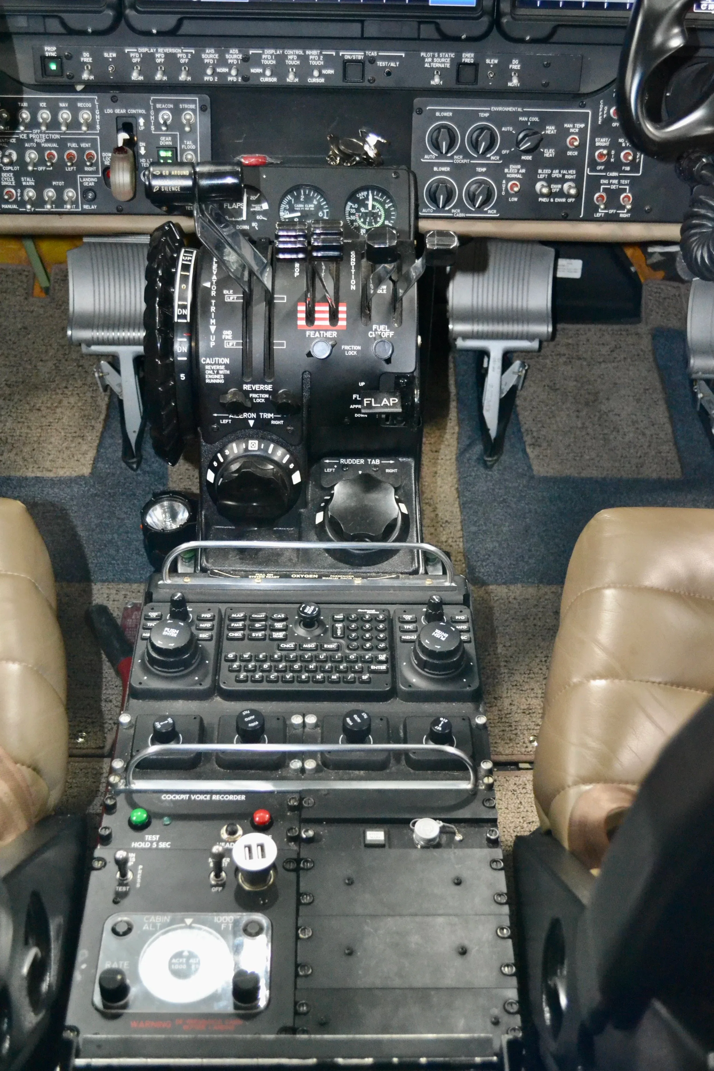 Cockpit and instrument panel of a 2017 Beechcraft KING AIR 250 — Carolina Jet.
