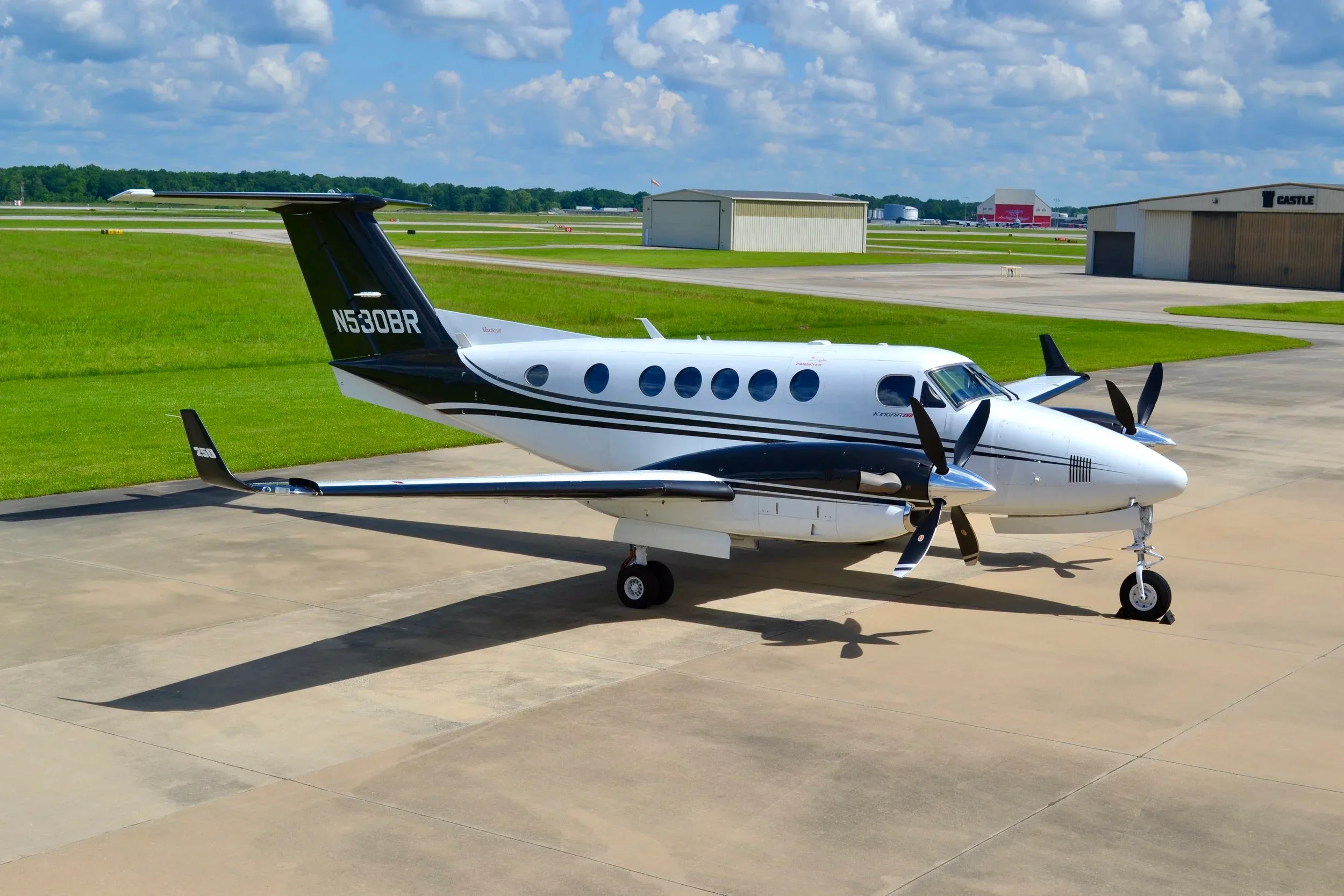 2017 BEECHCRAFT KING AIR 250 — Carolina Jet