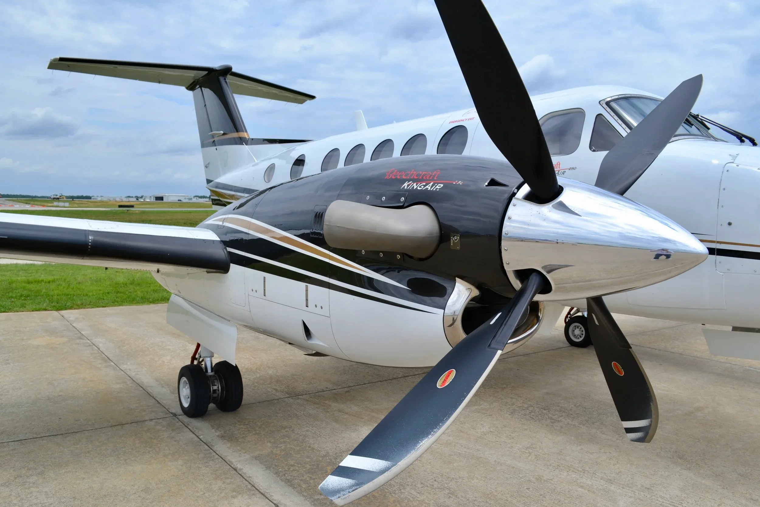 Exterior view of a 2012 Beechcraft KING AIR 250 — Carolina Jet.