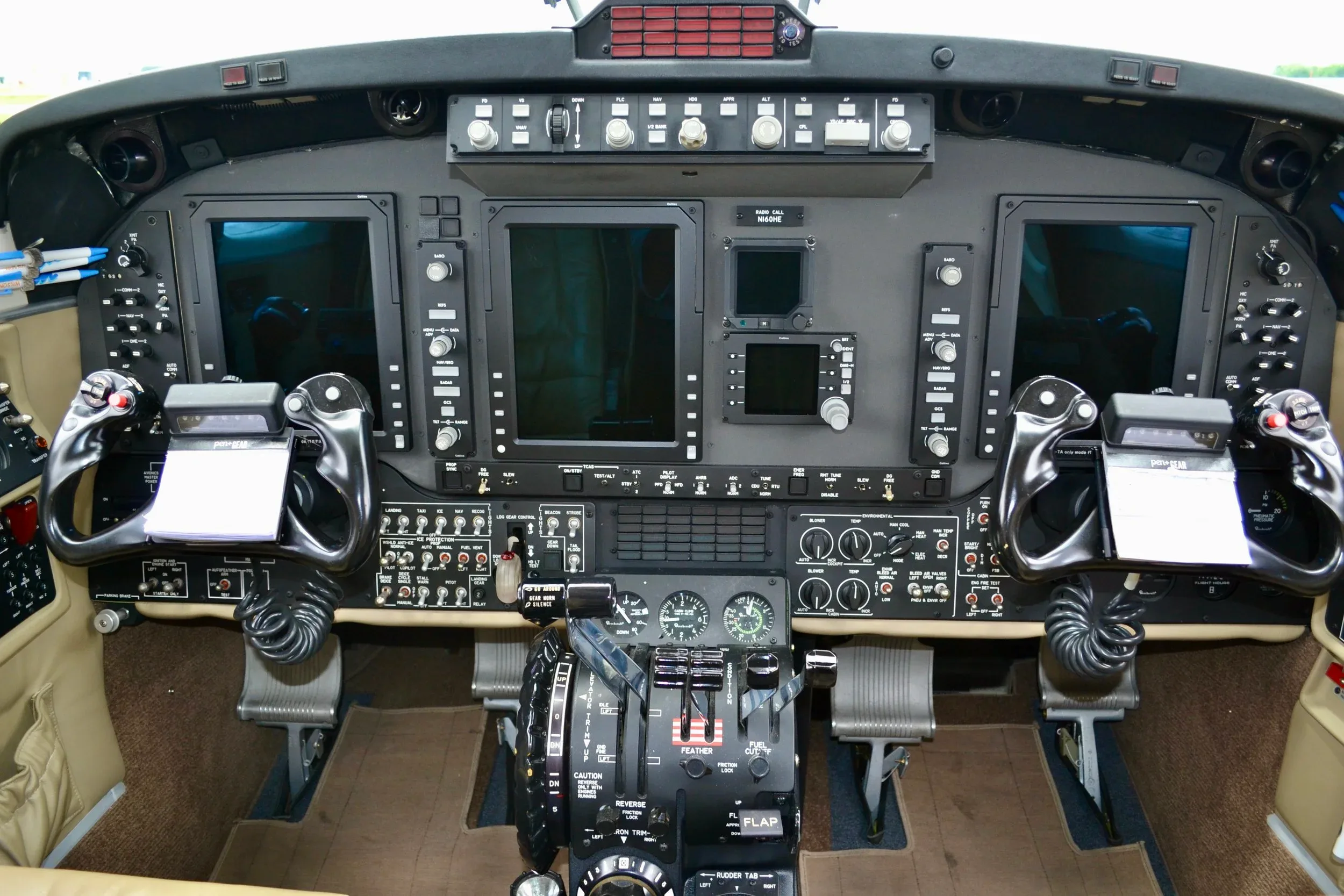 Cockpit and instrument panel of a 2012 Beechcraft KING AIR 250 — Carolina Jet.