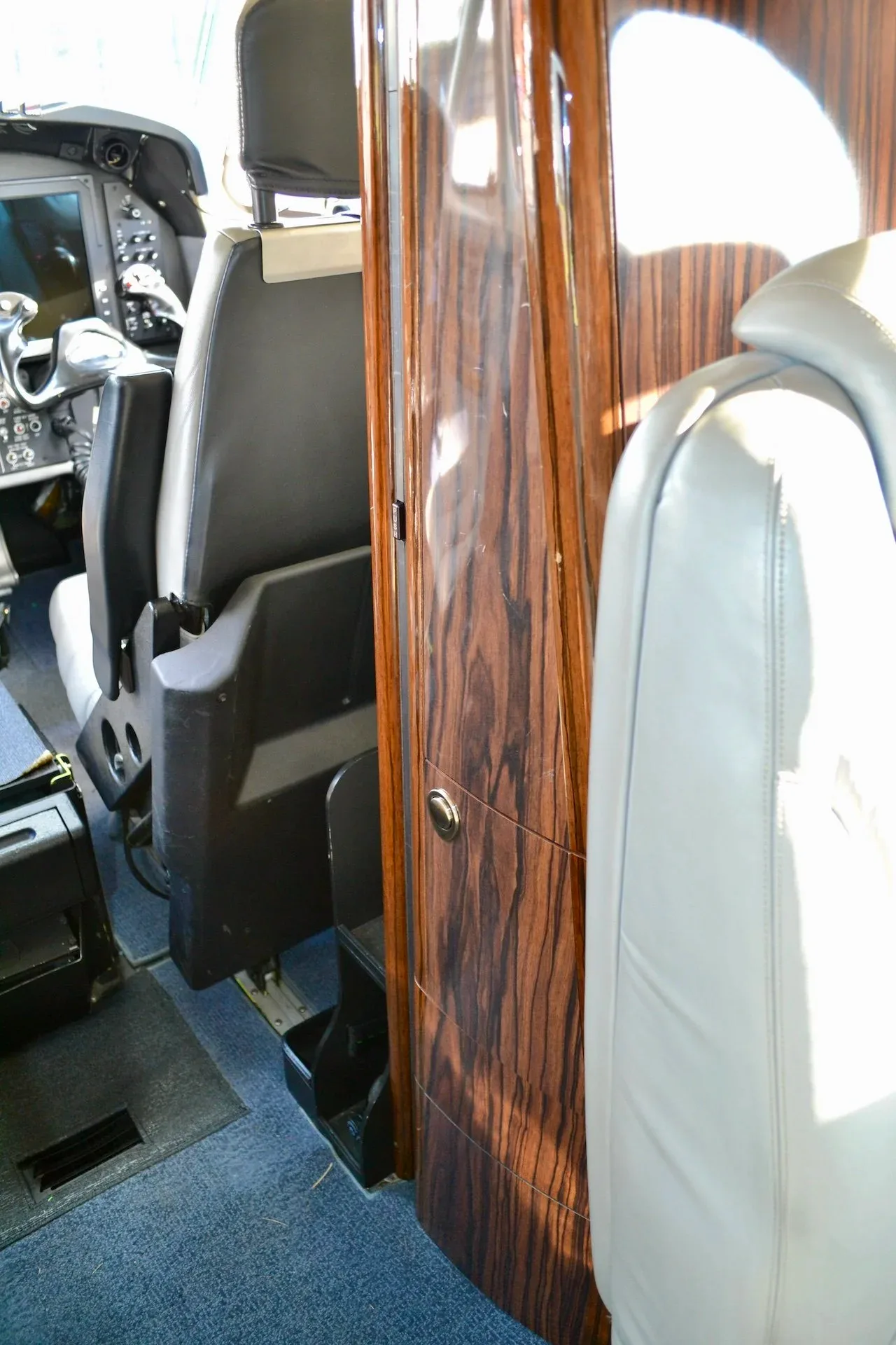 Cabin interior of a 2013 Beechcraft KING AIR 350I — Carolina Jet.