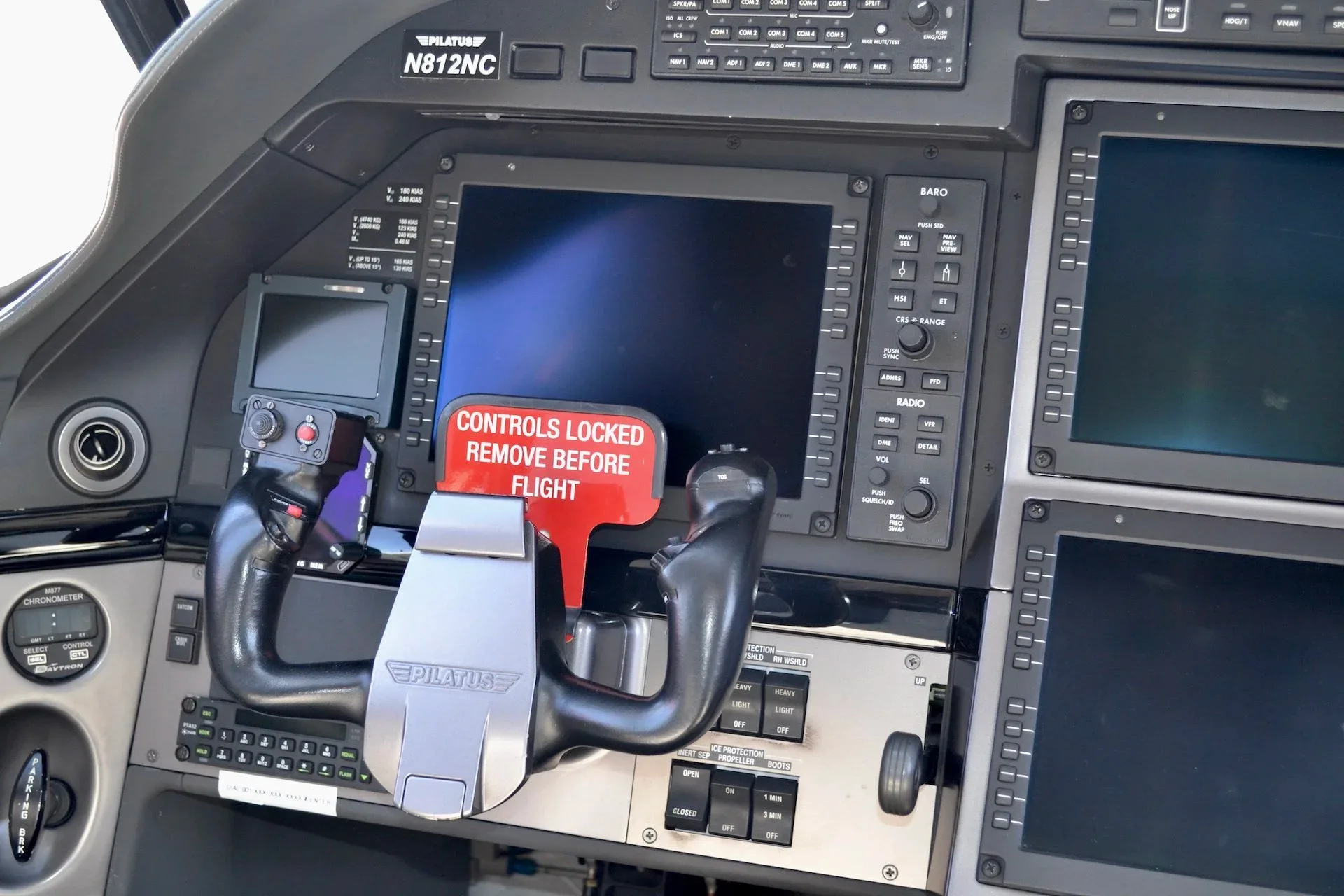 Cockpit and instrument panel of a 2015 Pilatus PC-12NG — Carolina Jet.
