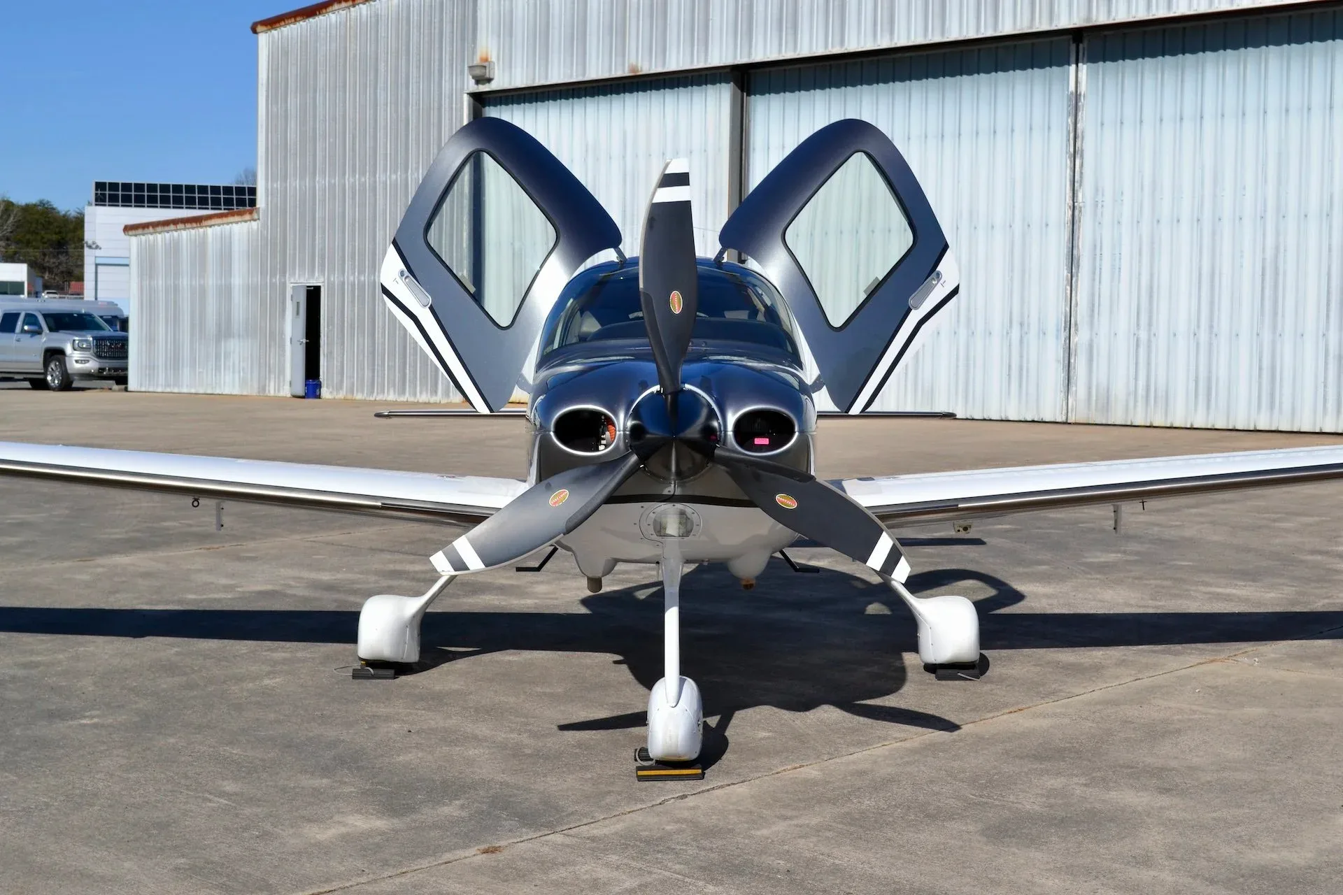 2016 Cirrus SR22 GTS — Carolina Jet