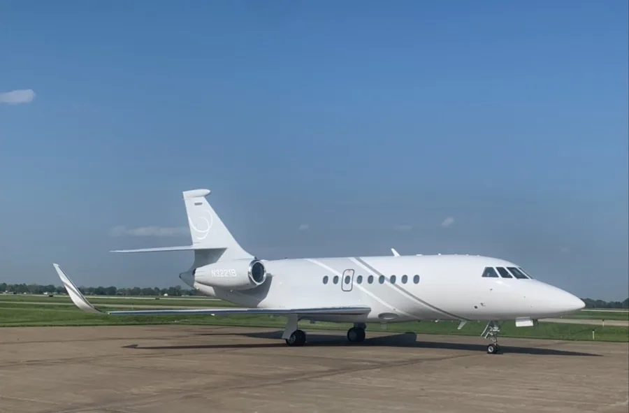 Exterior view of a 2003 Dassault Falcon 2000EX SN14 Q1/2026.