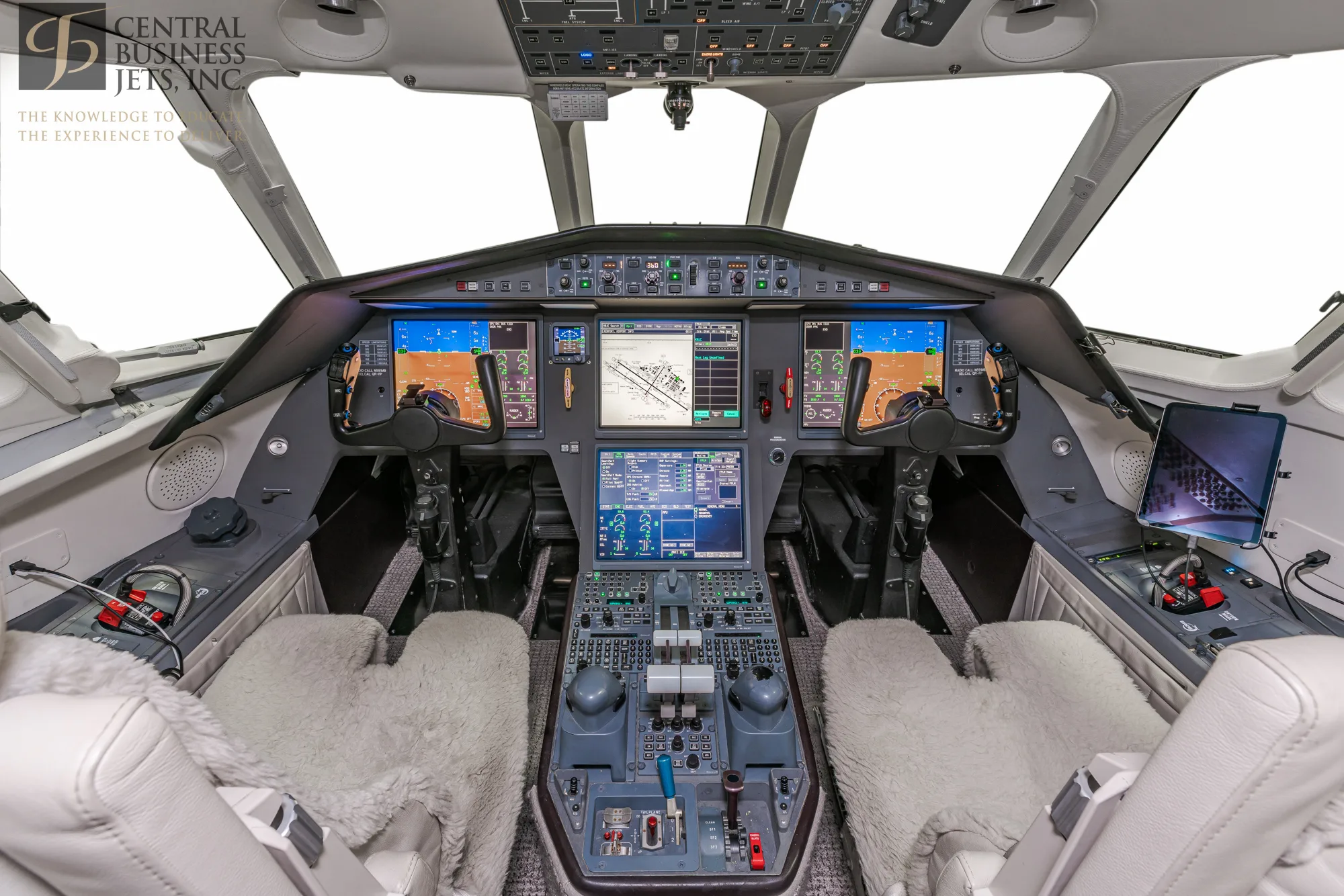 Cockpit and instrument panel of a 2005 Dassault Falcon 2000LX SN64.