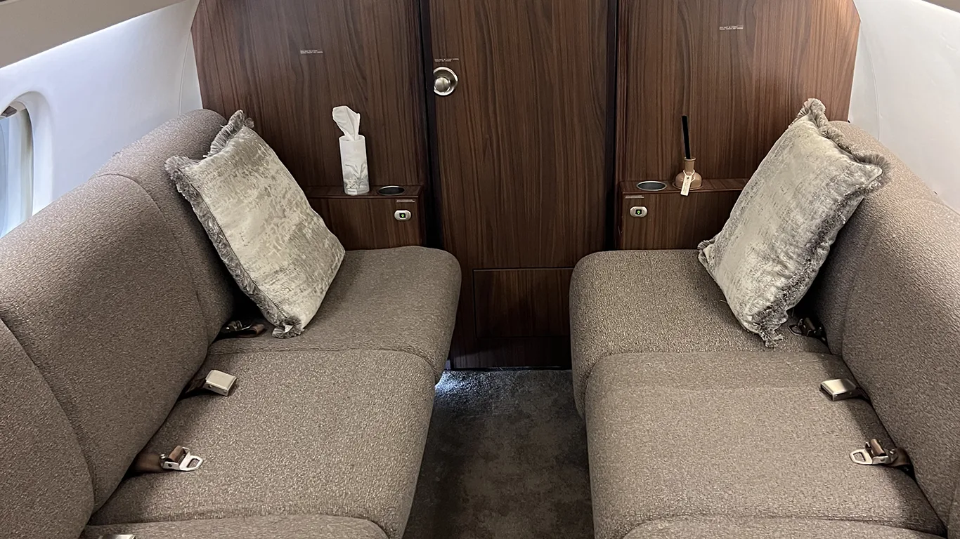 Cabin interior of a 2000 Dassault Falcon 900EX SN065.