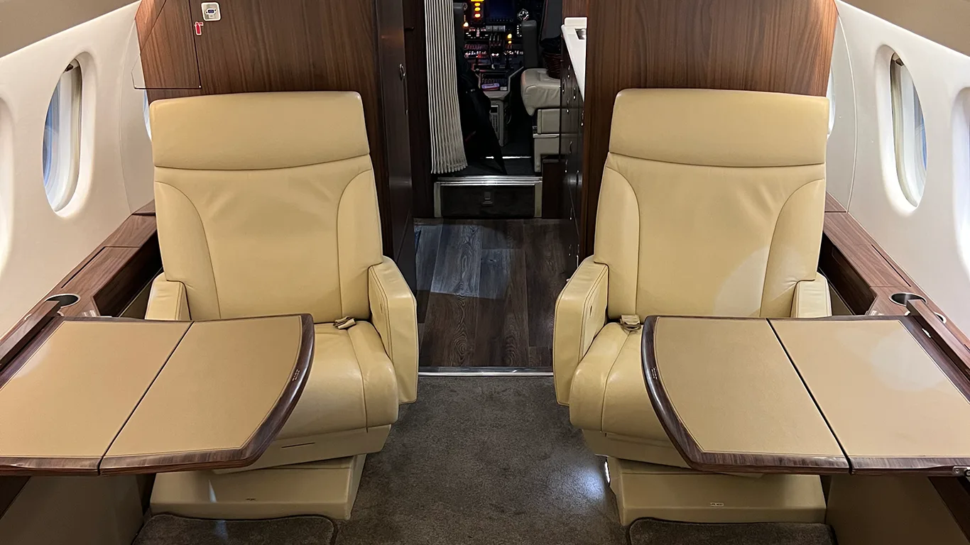 Cabin interior of a 2000 Dassault Falcon 900EX SN065.
