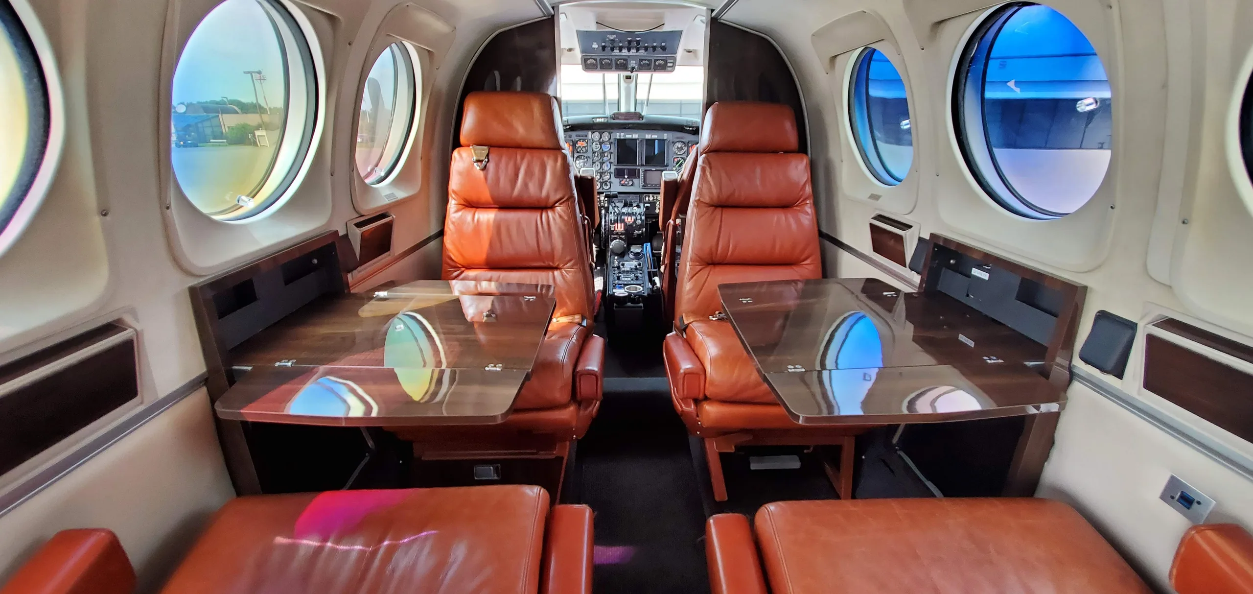 Cabin interior of a 1983 Beechcraft King Air F90-1.