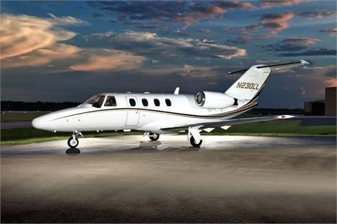 Exterior view of a 2002 Beechjet 400A.