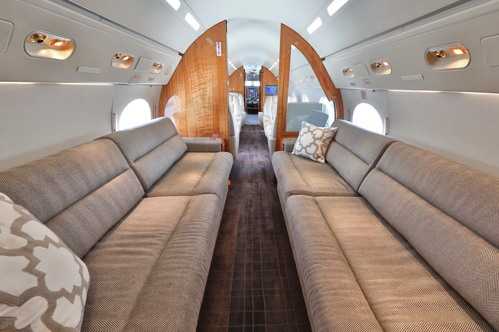 Cabin interior of a 1998 Gulfstream GIVSP.