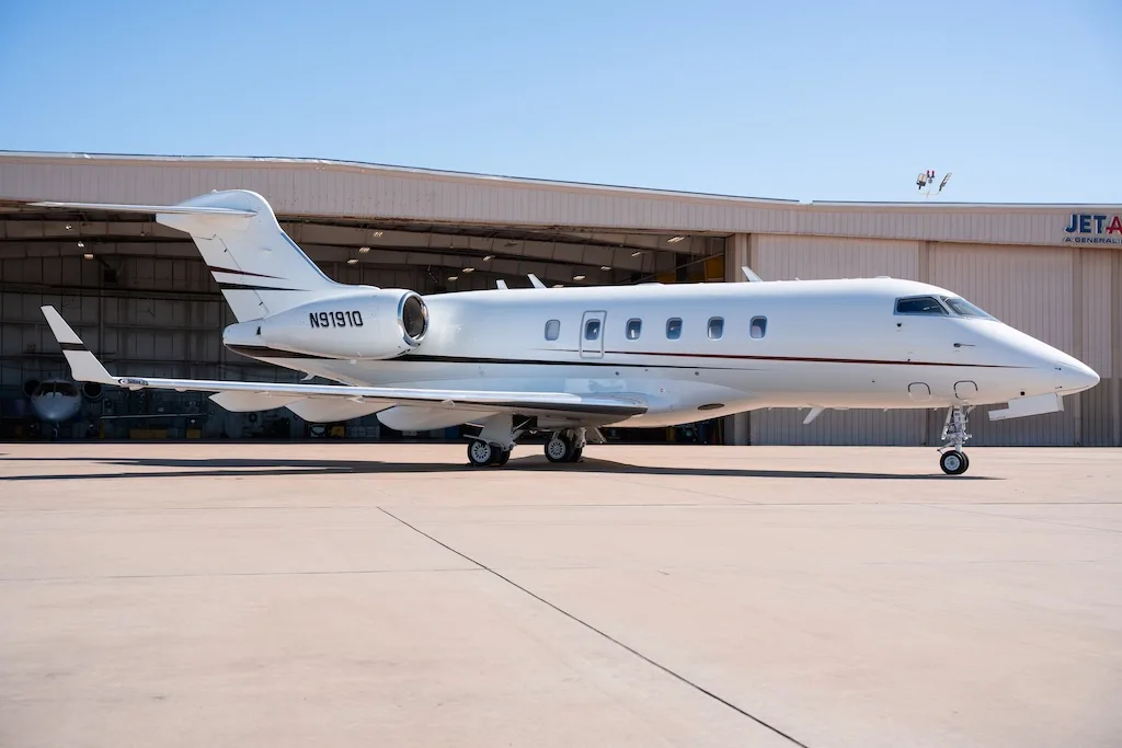 Exterior view of a 2008 Cessna Citation Mustang, N2864.