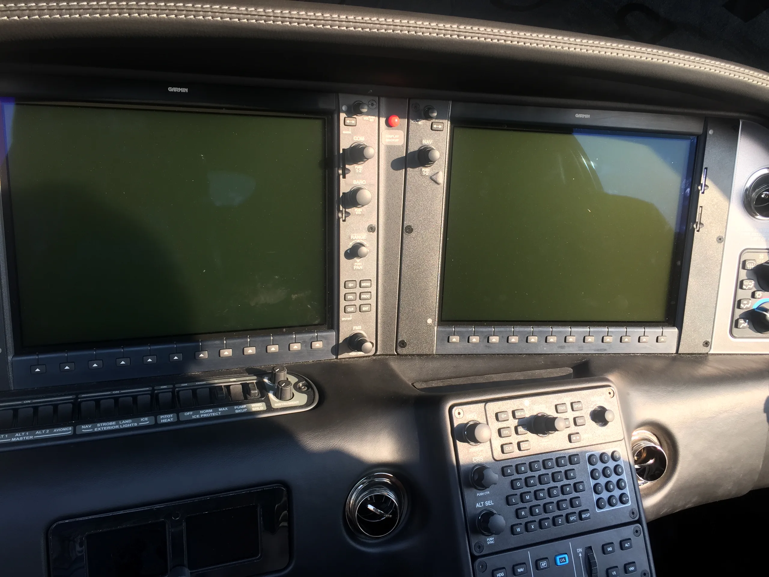 Avionics suite of a 2016 Cirrus SR22T.