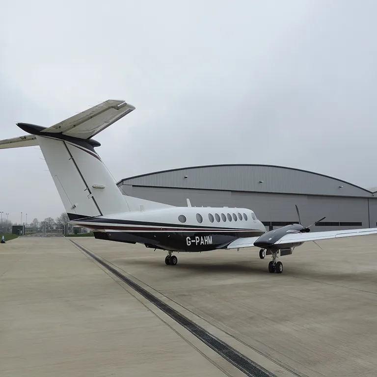 Exterior view of a 2010 Beechcraft King Air 350i.