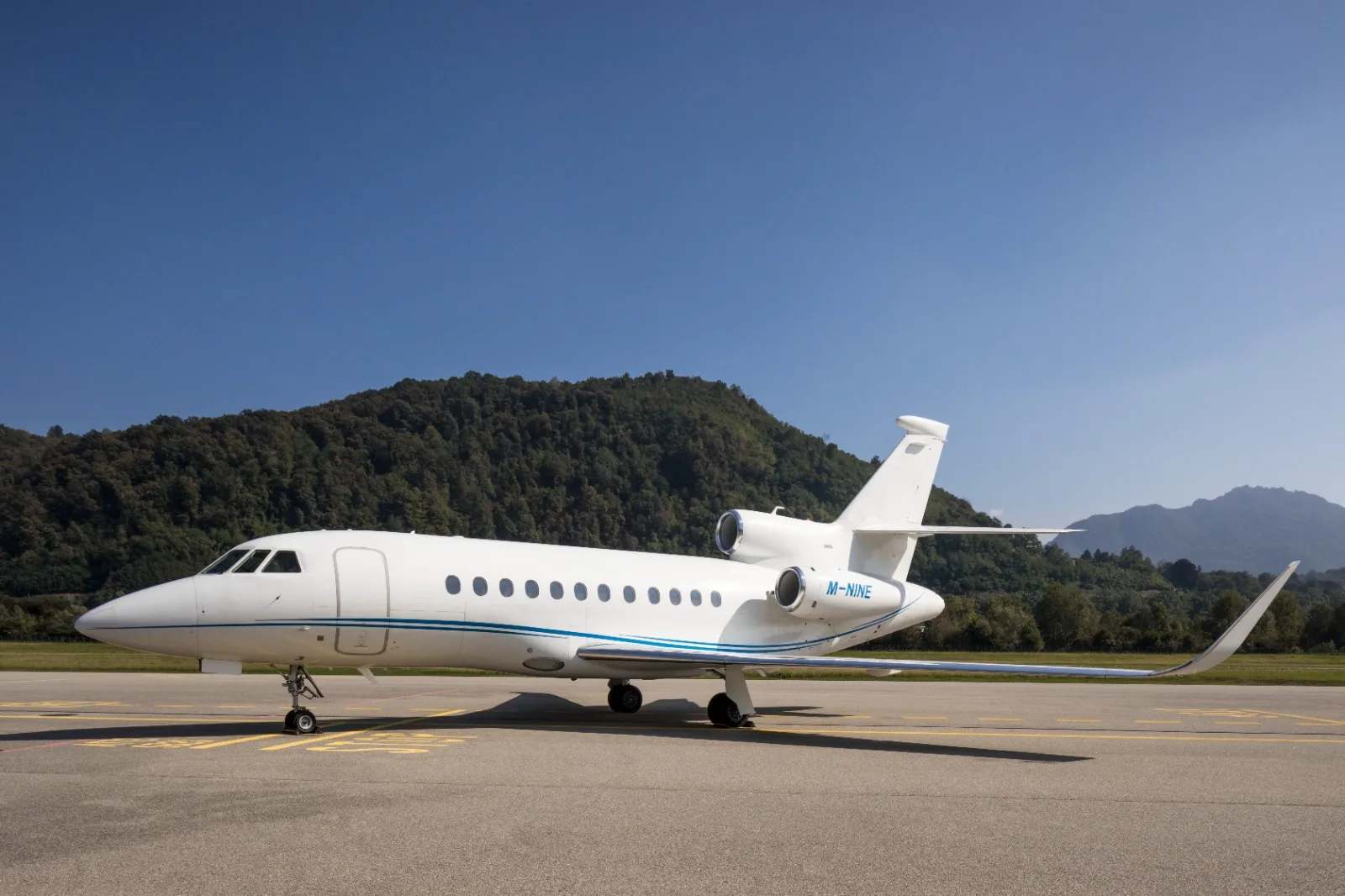 Exterior view of a 2012 Dassault Falcon 900LX.