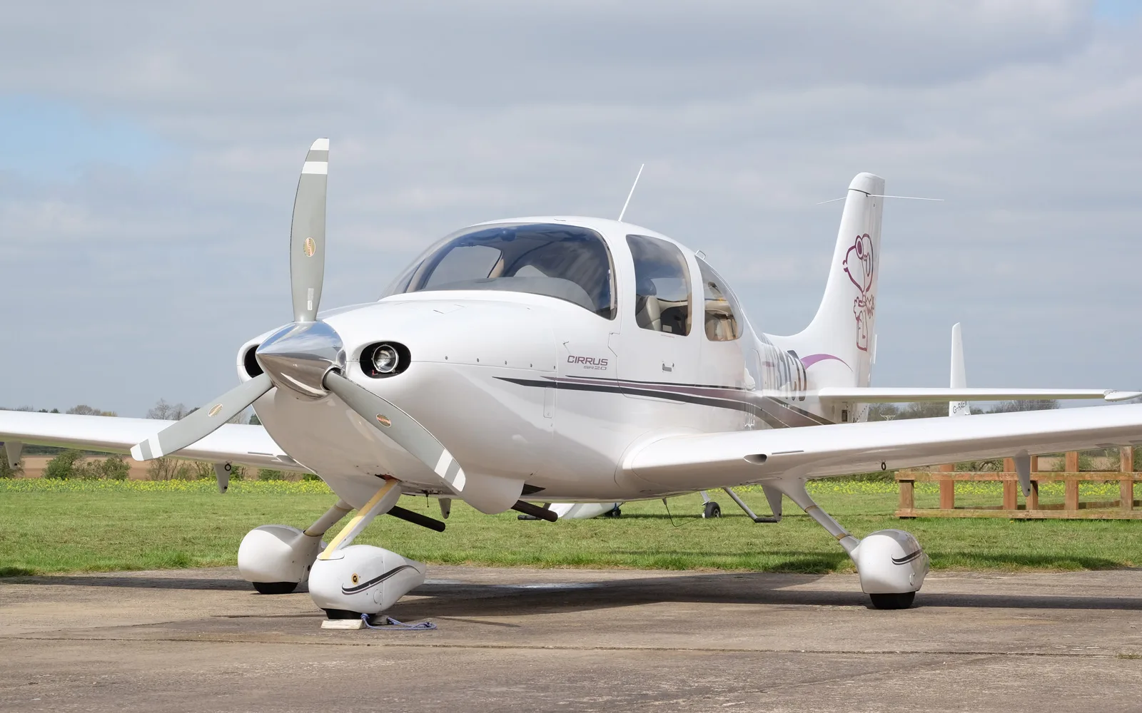 Exterior view of a 2000 Cirrus SR20 6 Pack £139,900 - CK Aviation, N131CD.