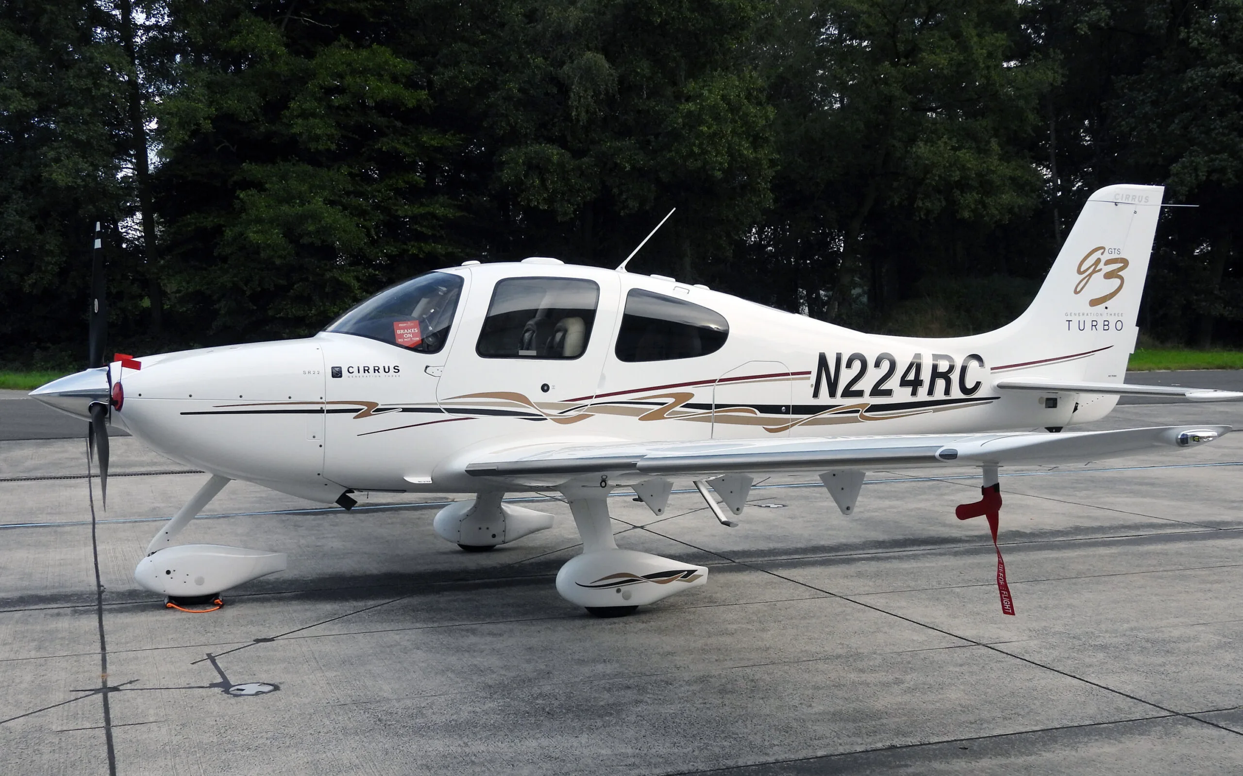 Exterior view of a 2008 Cirrus SR22TN G3 £255,000 VAT PAID - CK Aviation, N224RC.