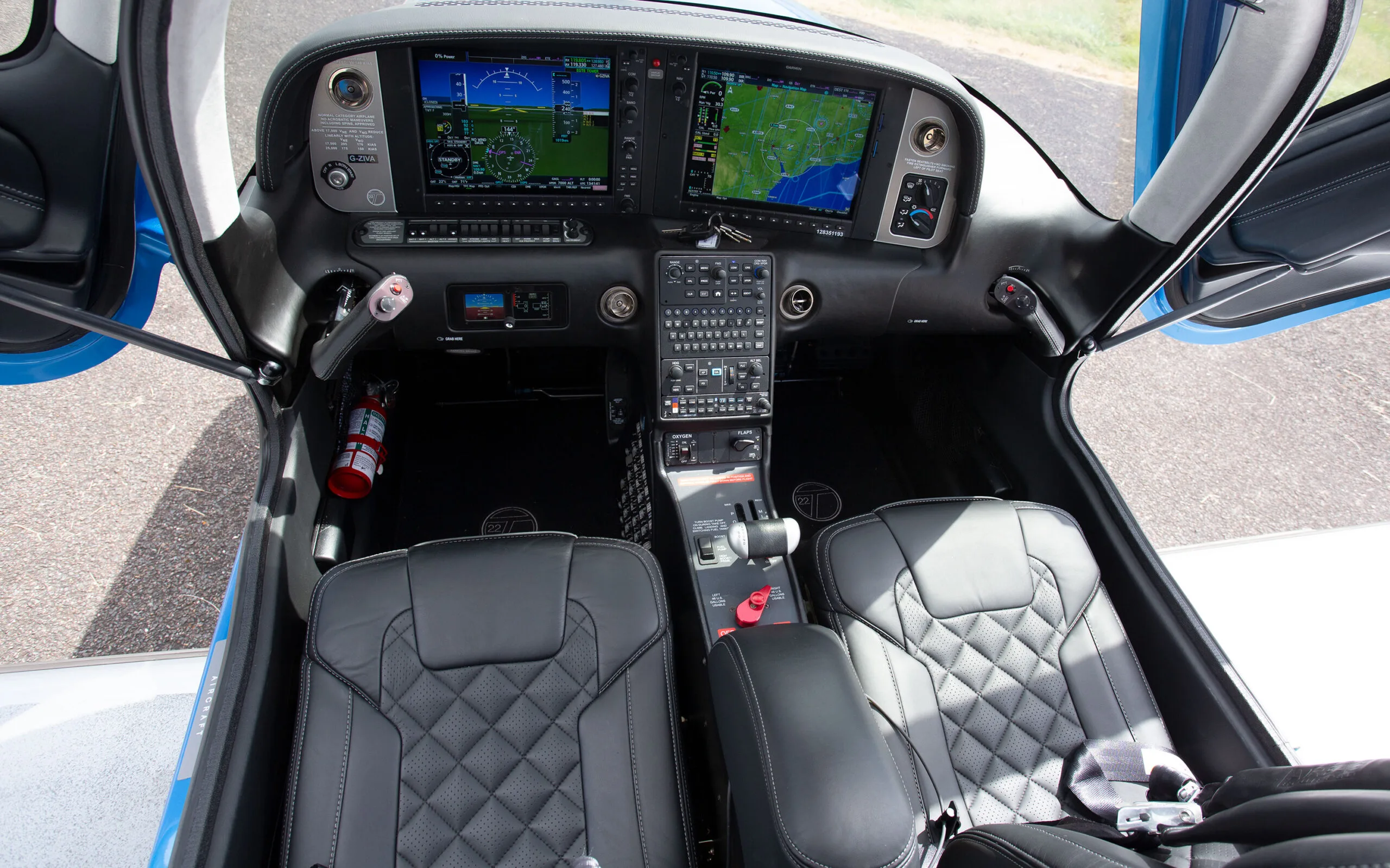 Cockpit and instrument panel of a 2018 Cirrus SR22T GTS G6 FIKI.