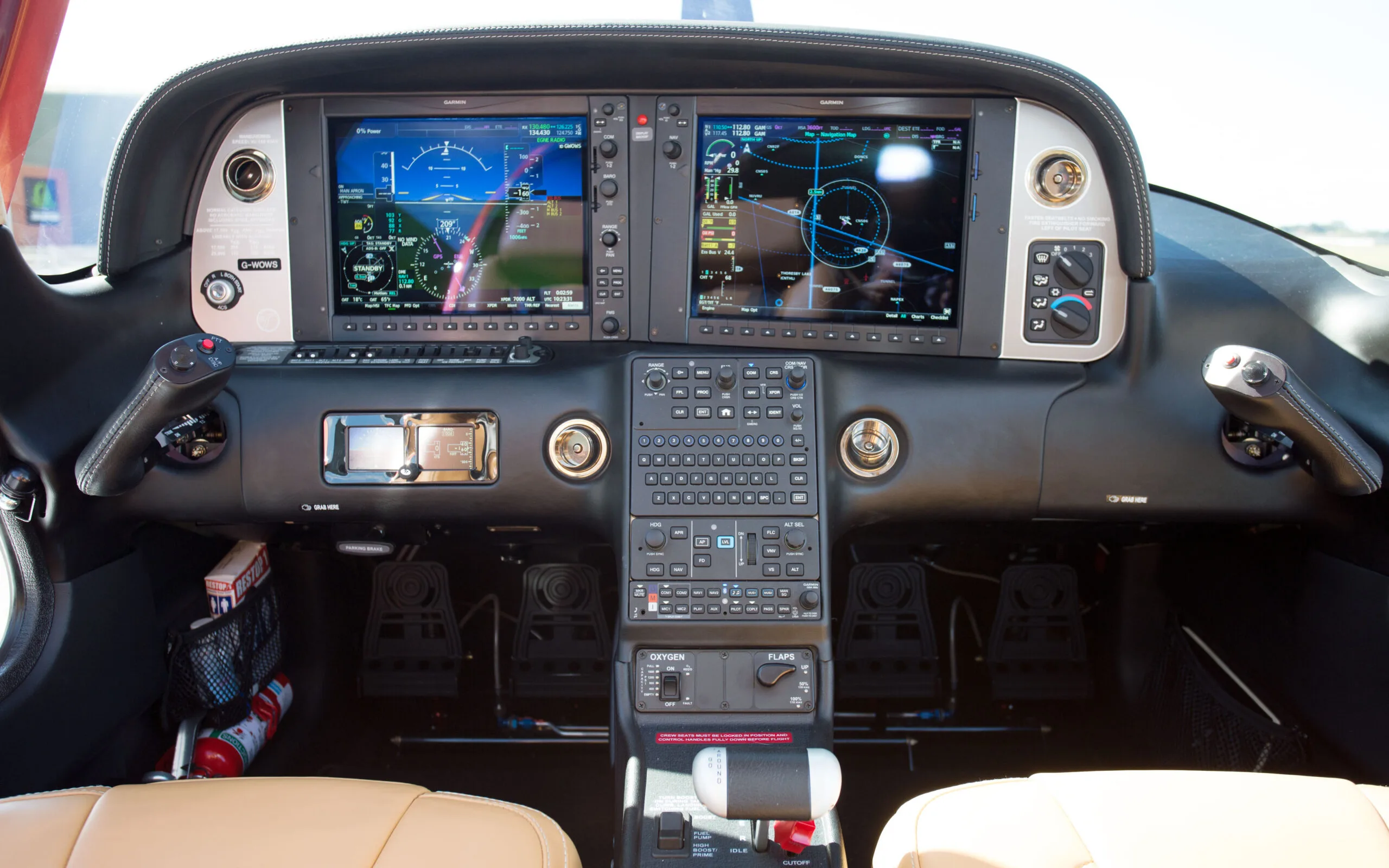Cockpit and instrument panel of a 2018 Cirrus SR22T GTS G6 FIKI.