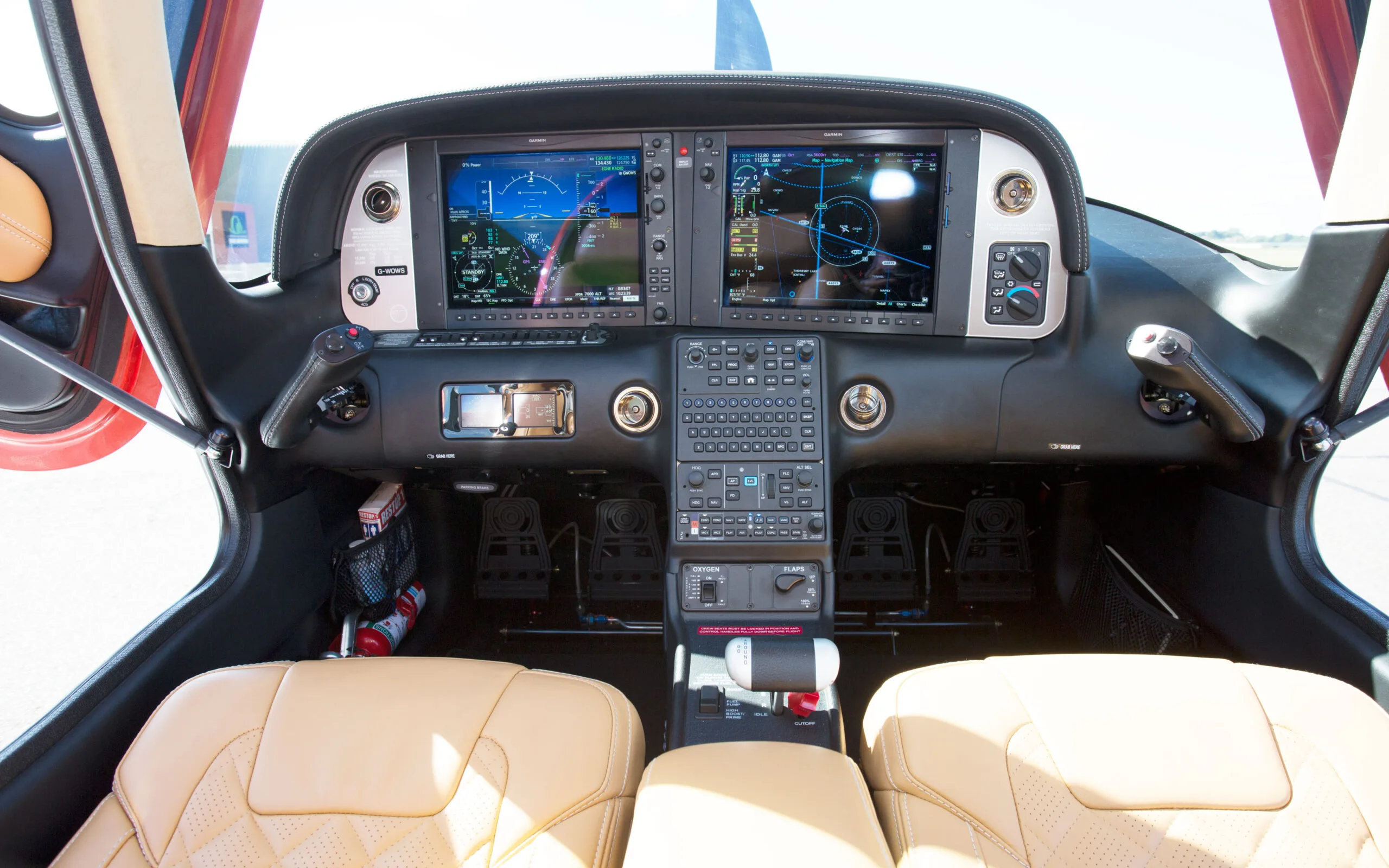 Cockpit and instrument panel of a 2018 Cirrus SR22T GTS G6 FIKI.