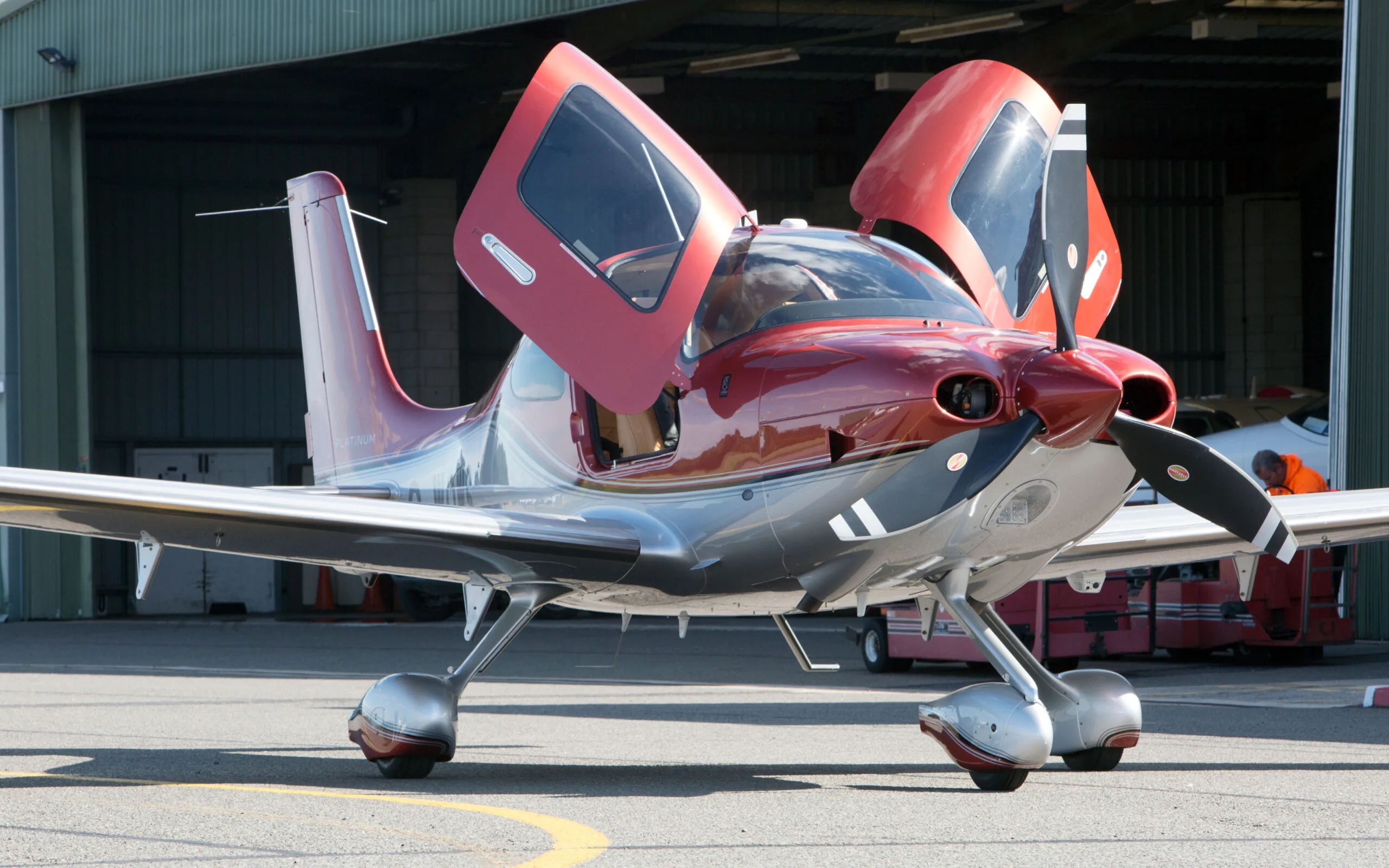 Exterior view of a 2018 Cirrus SR22T GTS G6 FIKI, G-WOWS.