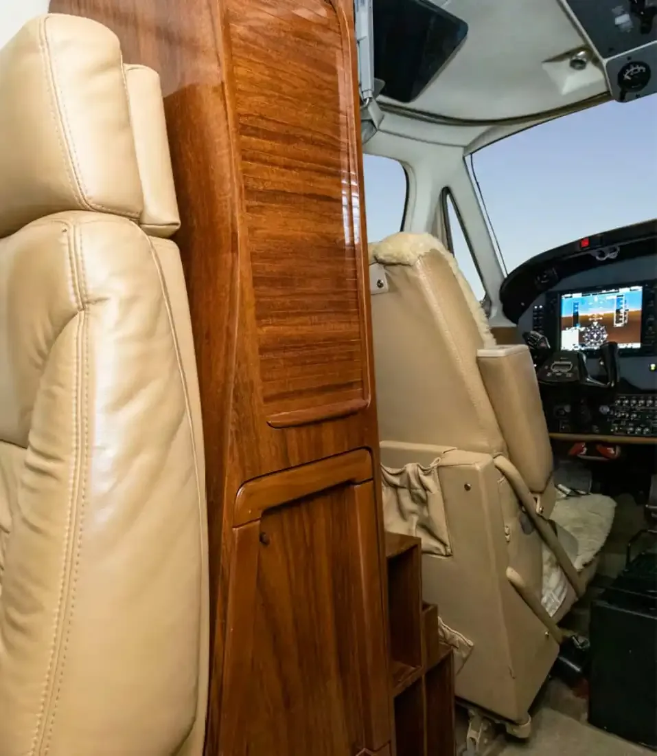 Cabin interior of a 1988 Beechcraft king air b200.