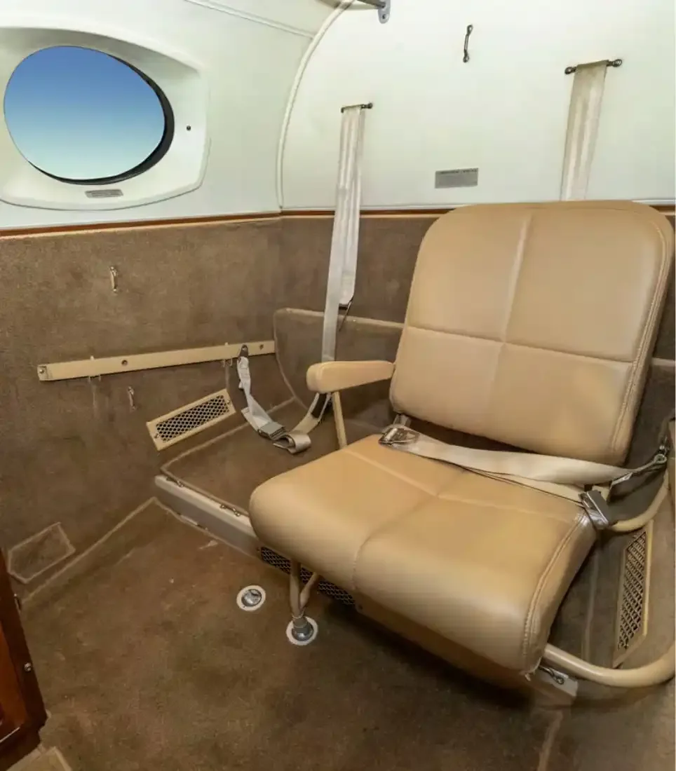 Cabin interior of a 1988 Beechcraft king air b200.