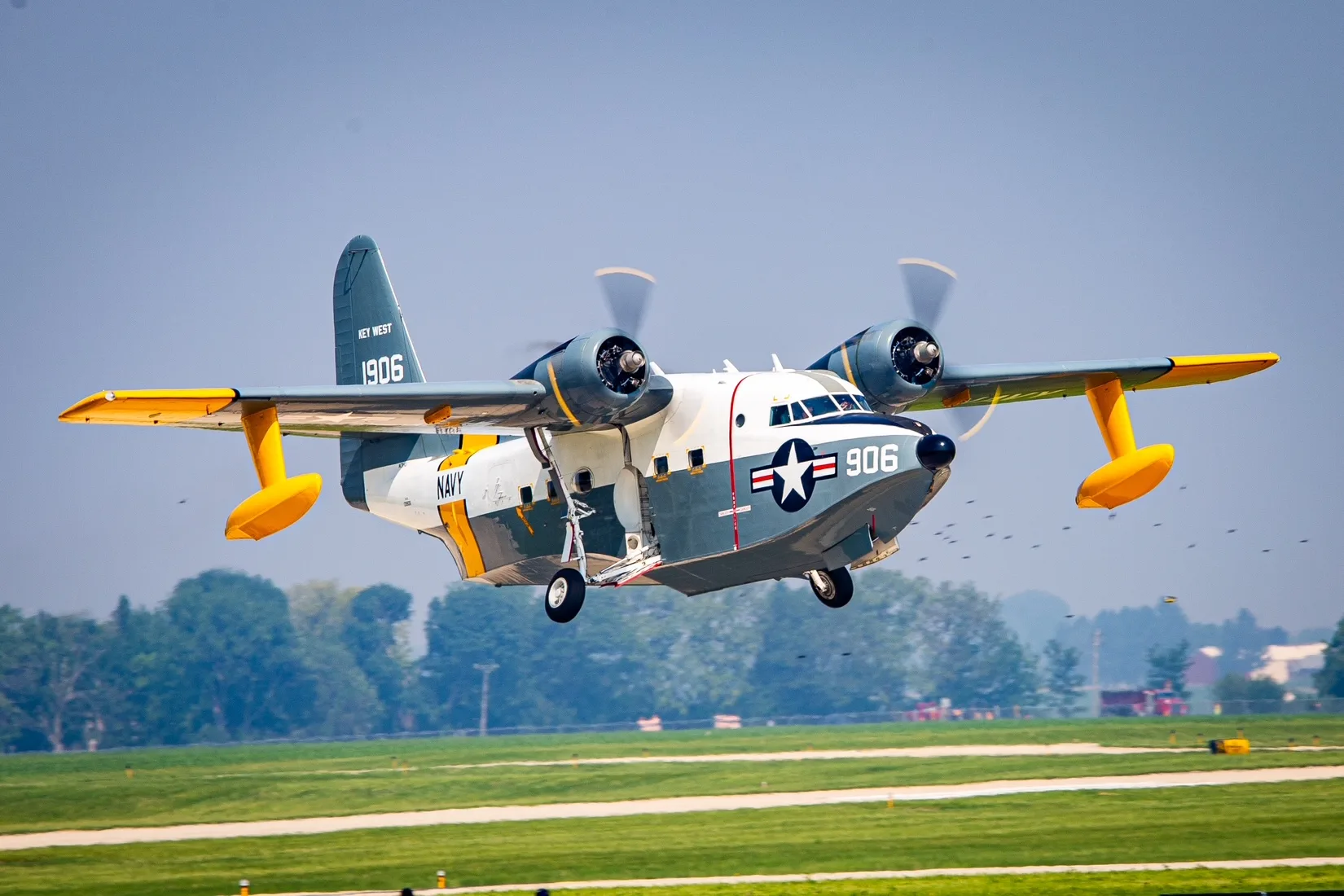 Exterior view of a 1953 Grumman HU-16A ALBATROSS - Courtesy Aircraft.