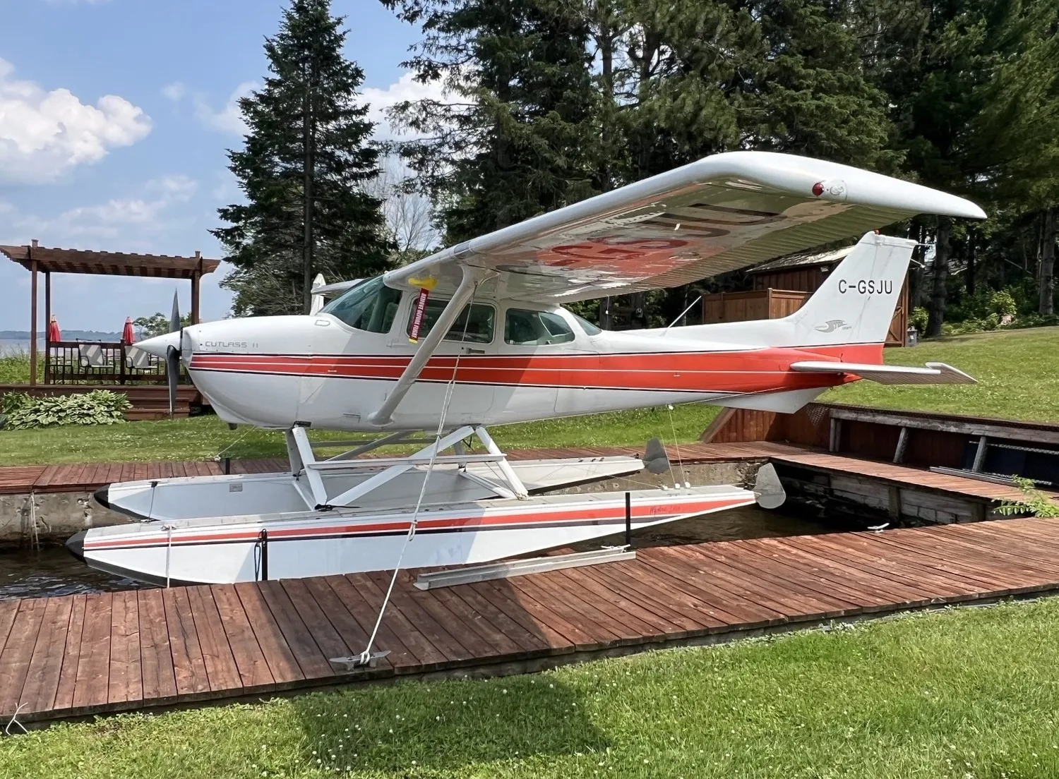 Exterior view of a 1984 Cessna 172Q-180HP Floatplane - Canadian Aircraft Sales.