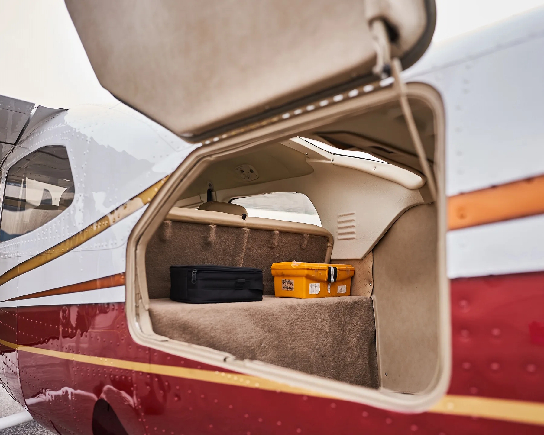 Cabin interior of a 1973 Cessna Turbo 210 - Canadian Aircraft Sales.