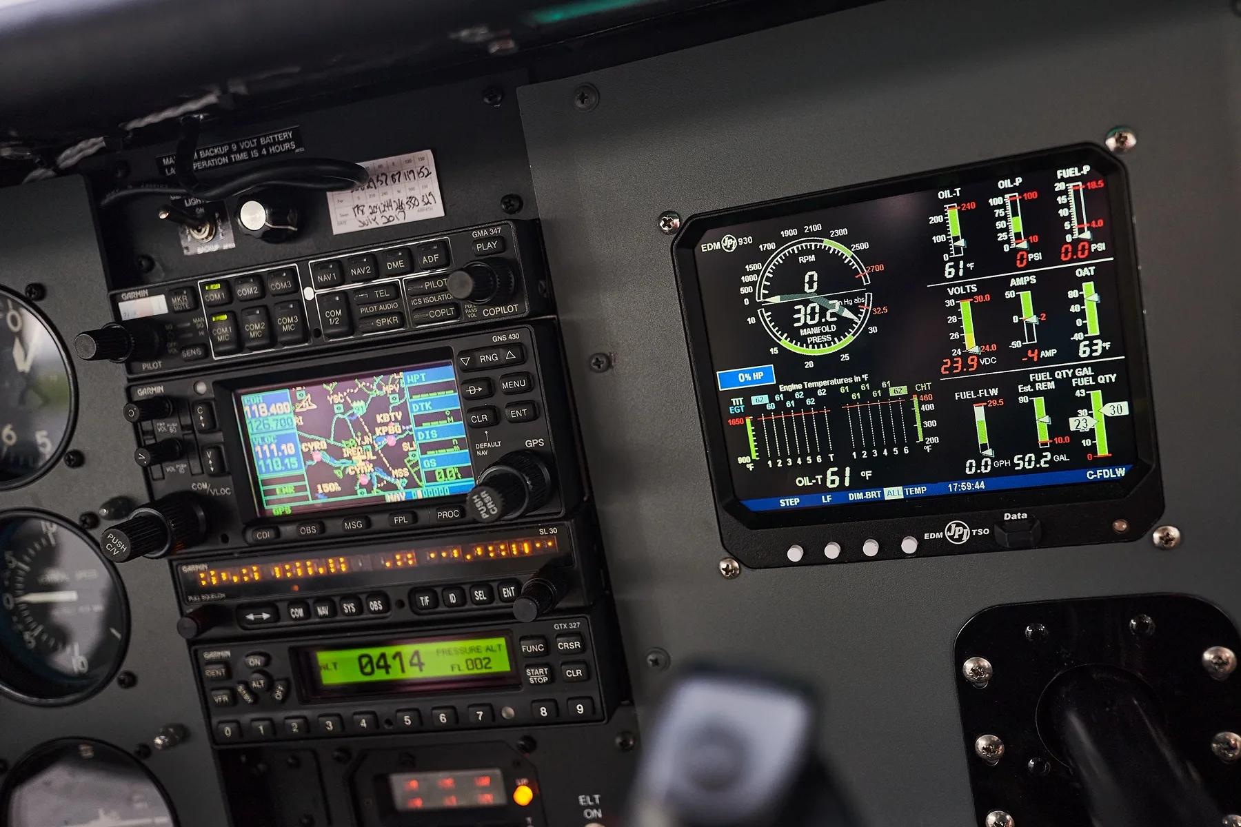 Avionics suite of a 1973 Cessna Turbo 210 - Canadian Aircraft Sales.