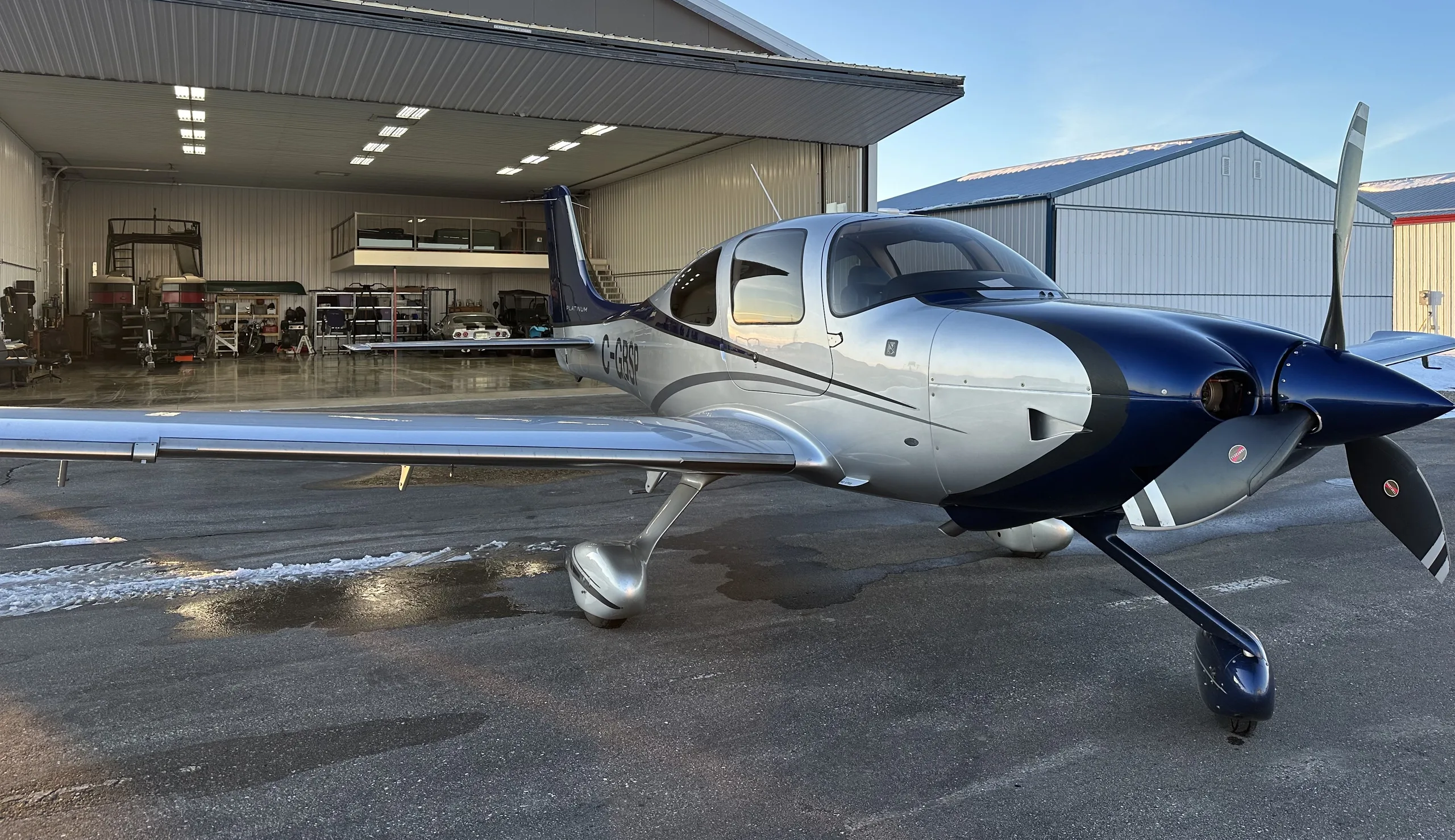Exterior view of a 2014 Cirrus SR22T - Canadian Aircraft Sales.